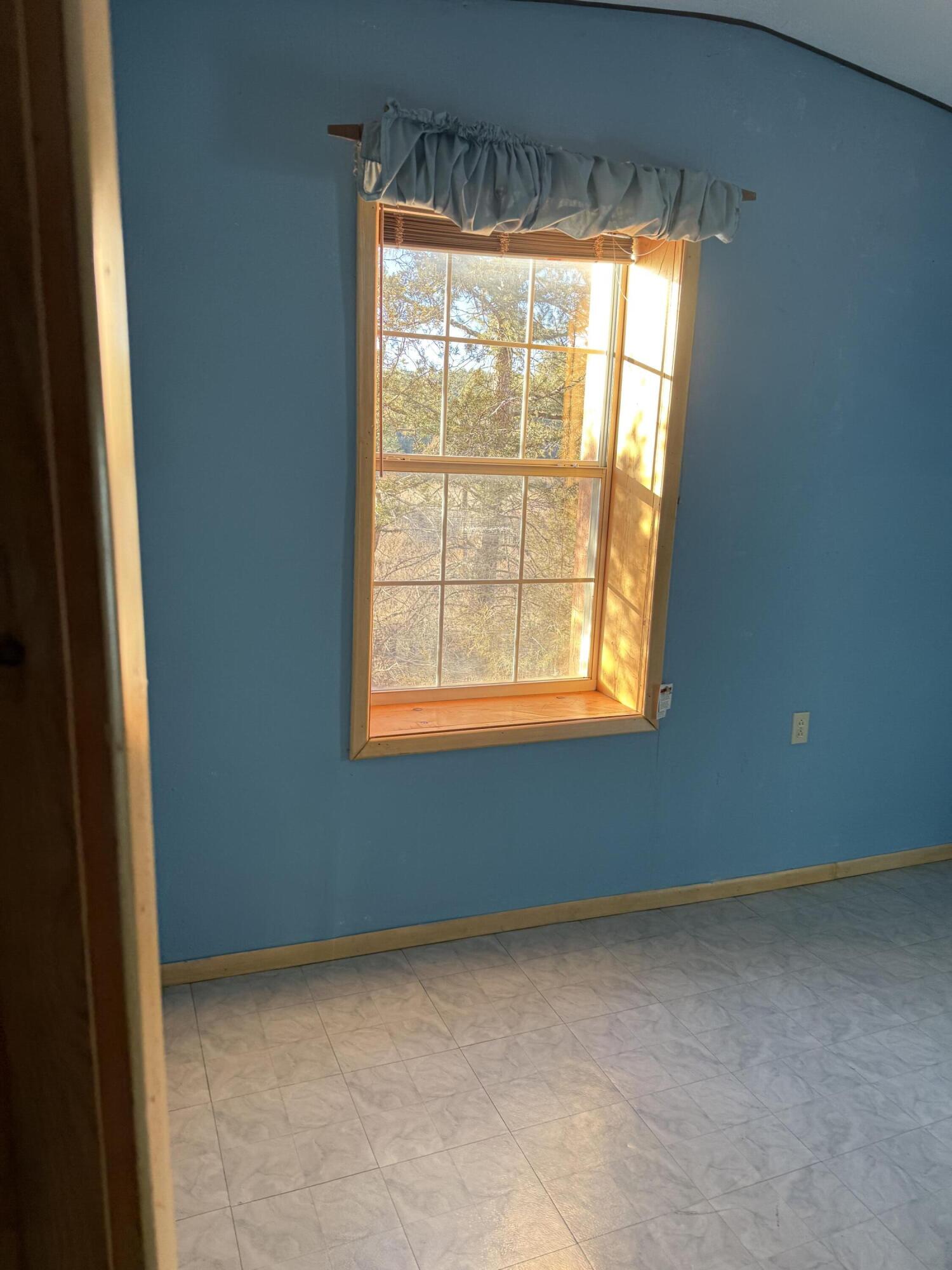 31 Lower La Joya Road