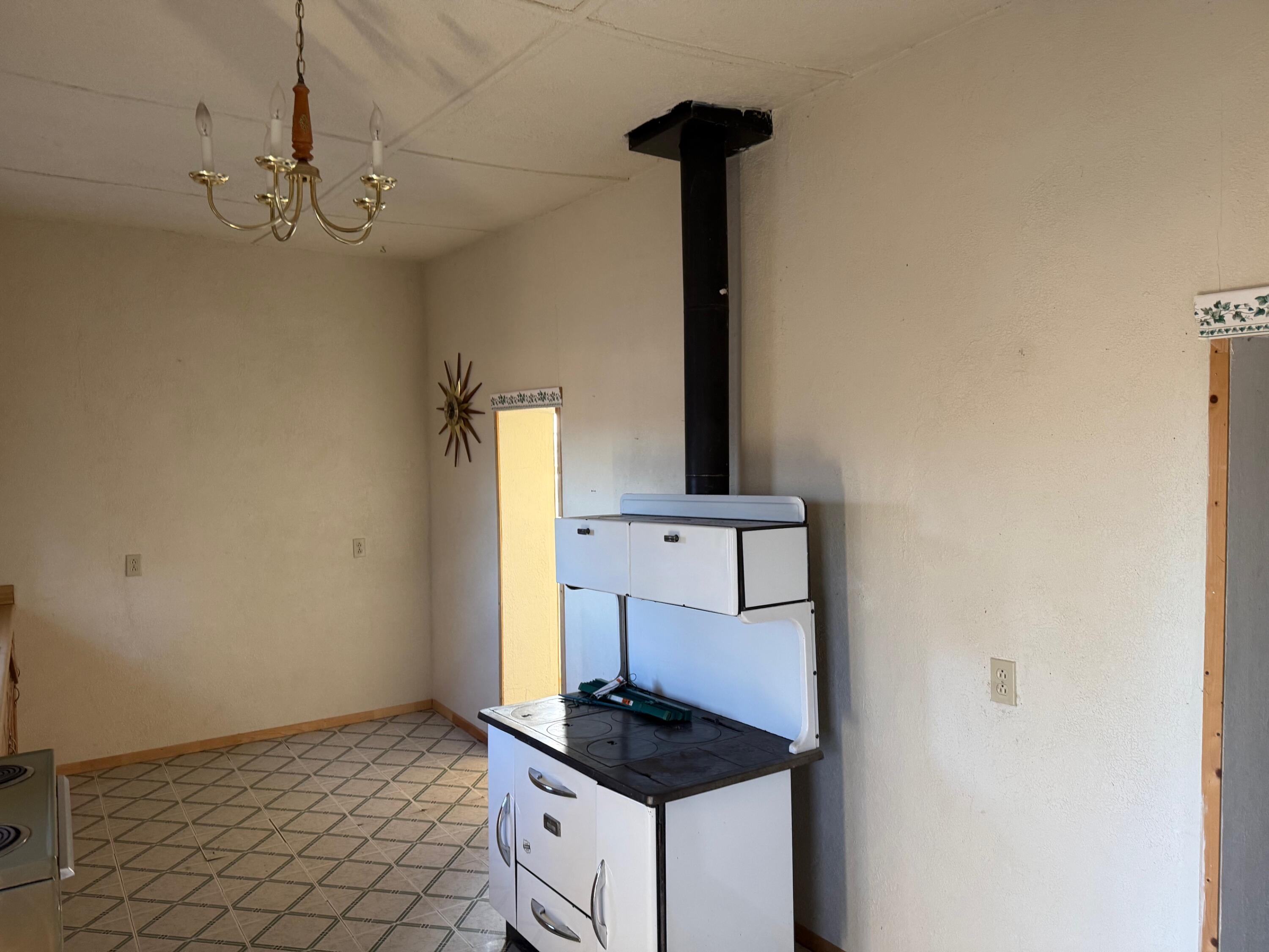 31 Lower La Joya Road