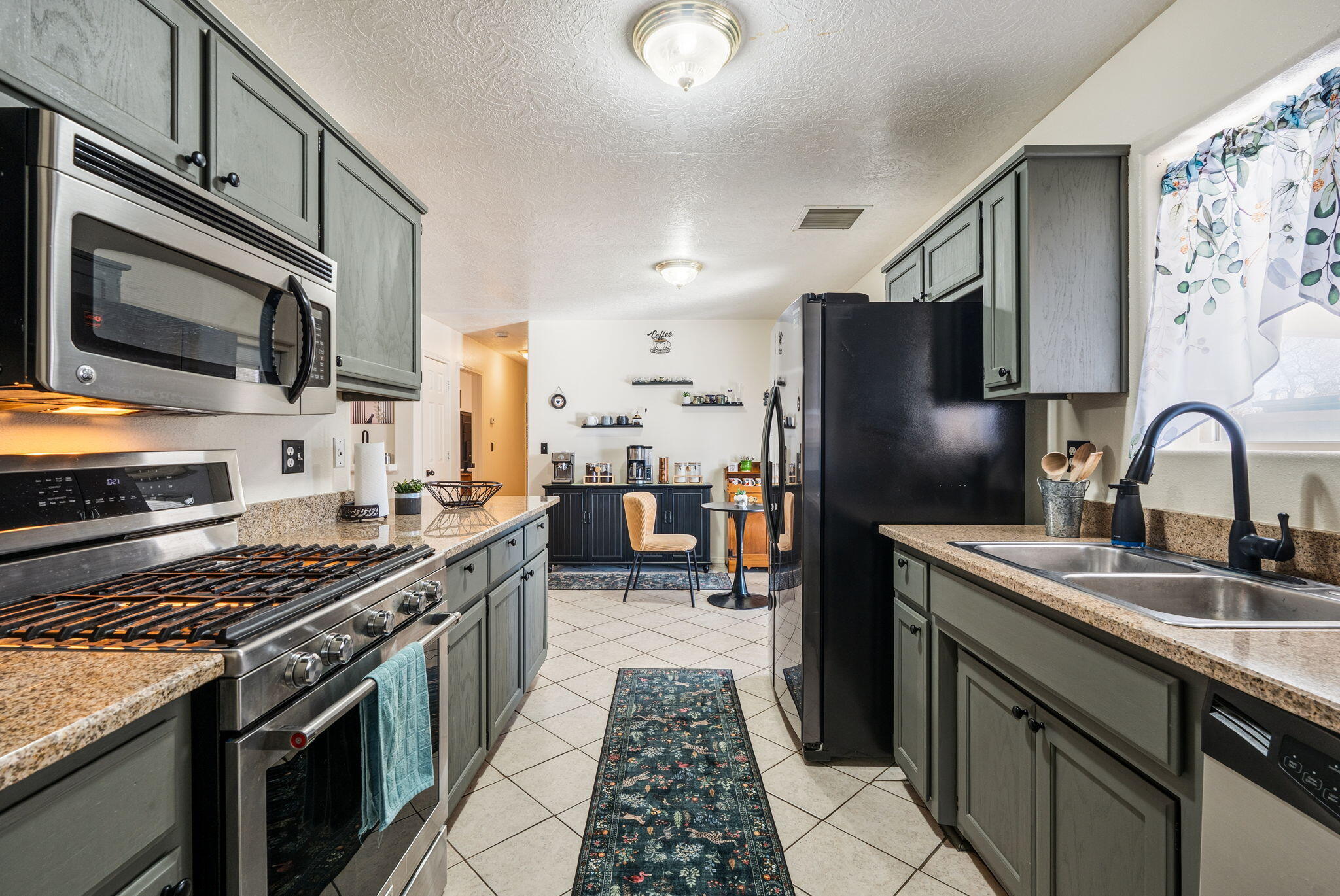 42 Milton Loop