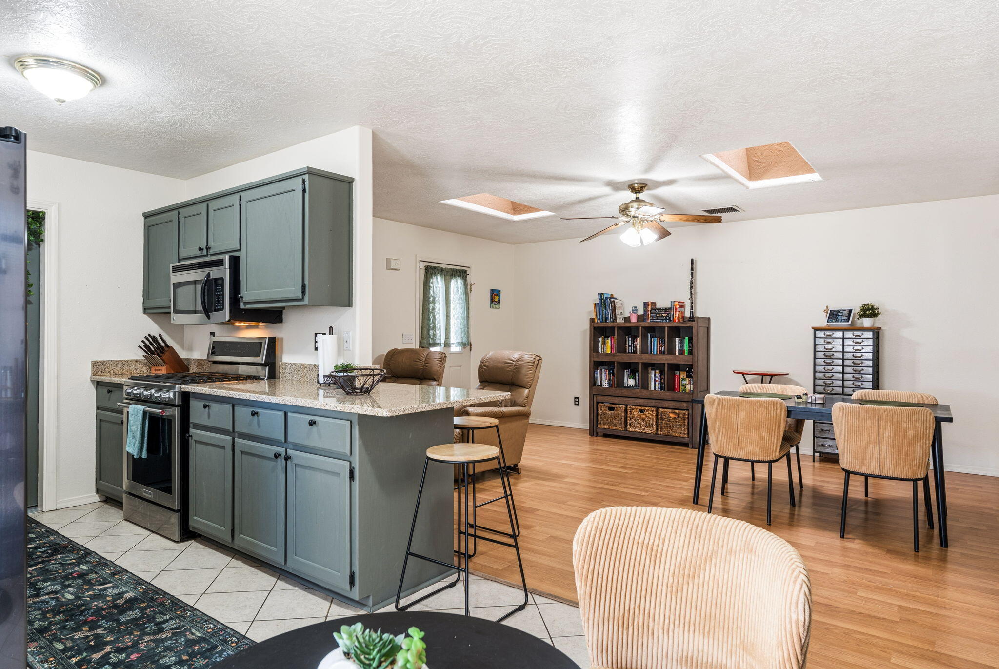 42 Milton Loop