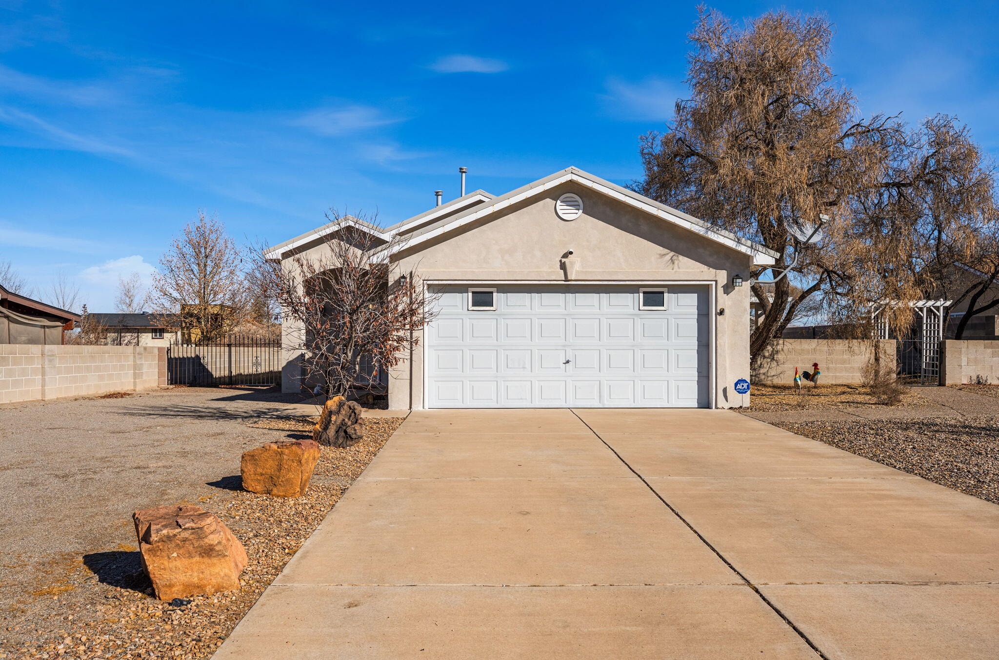 42 Milton Loop