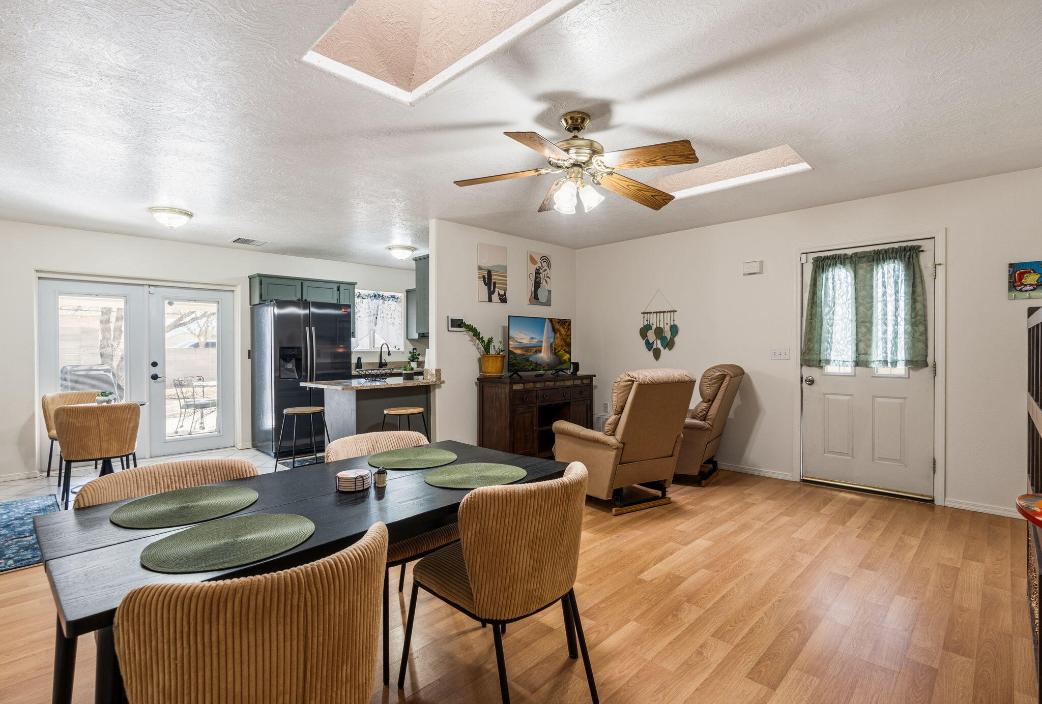 42 Milton Loop