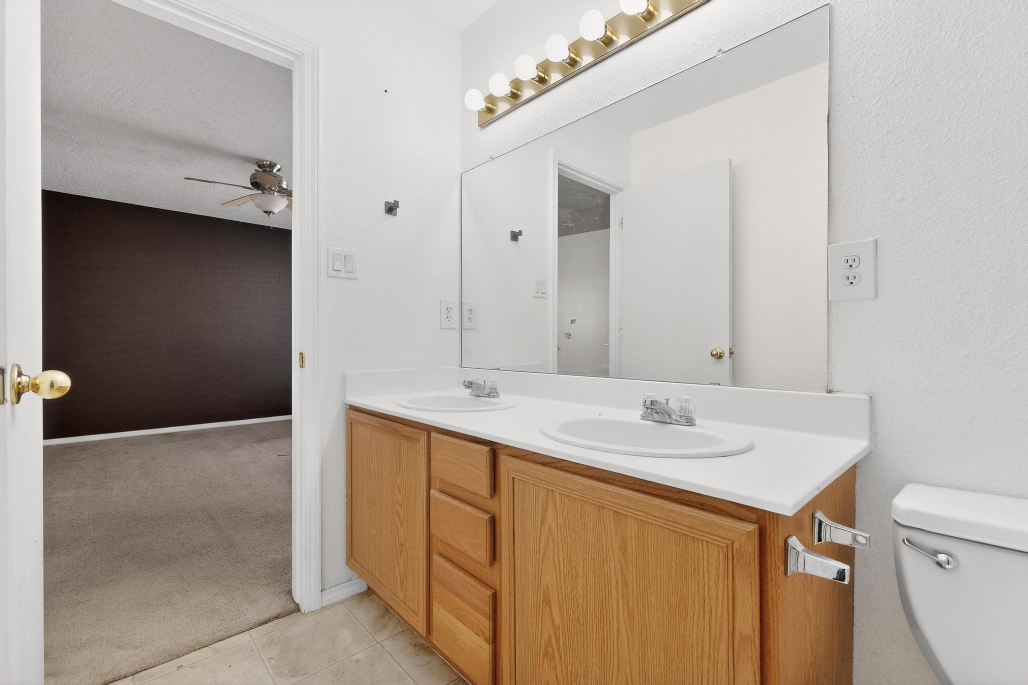 8931 Dakota Ridge Road SW