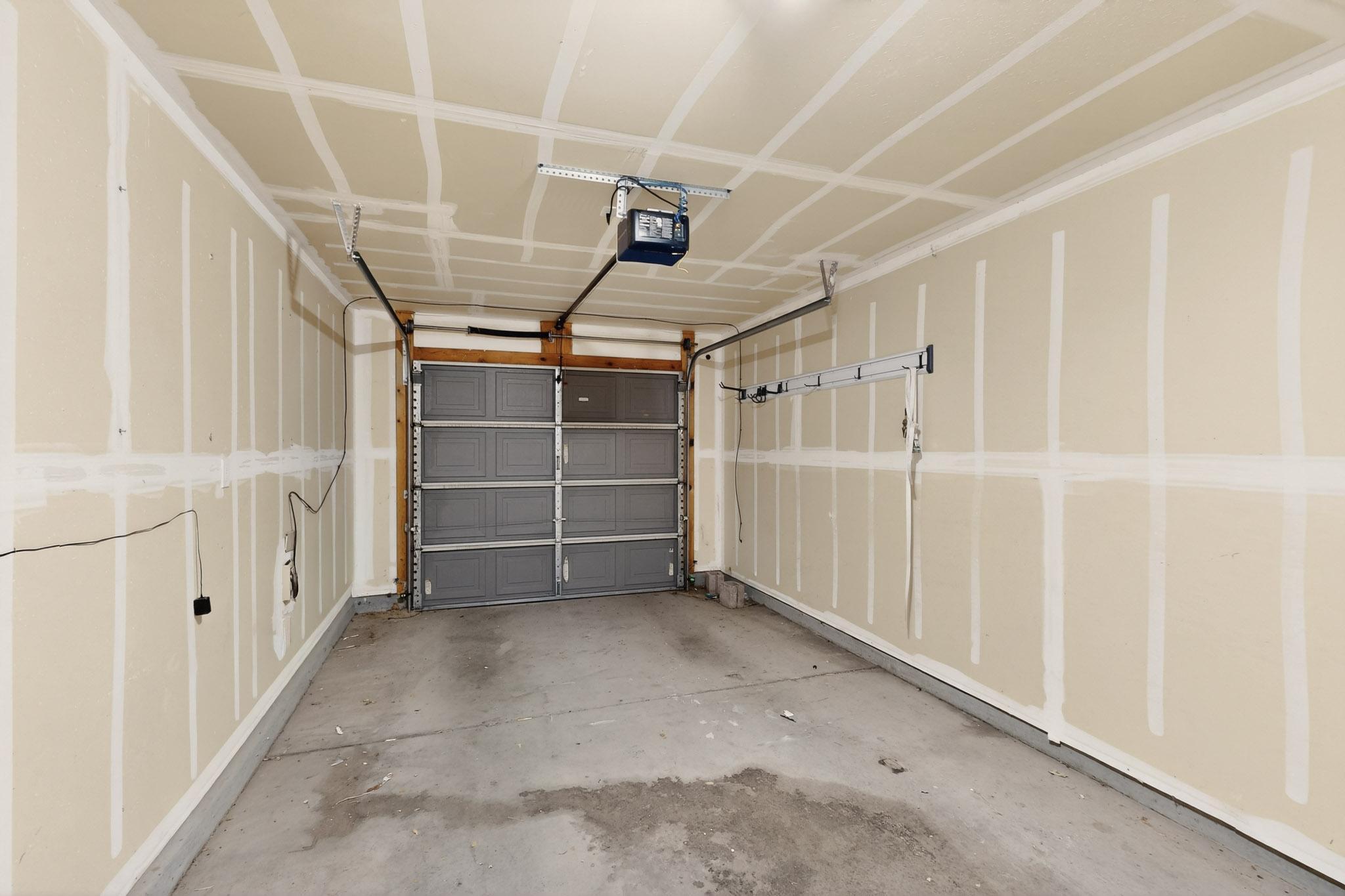 8931 Dakota Ridge Road SW