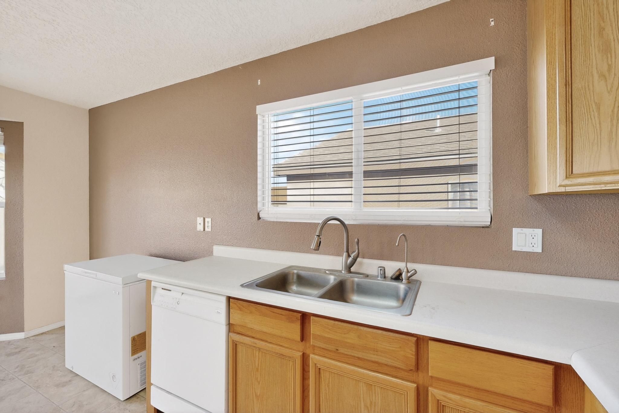 8931 Dakota Ridge Road SW