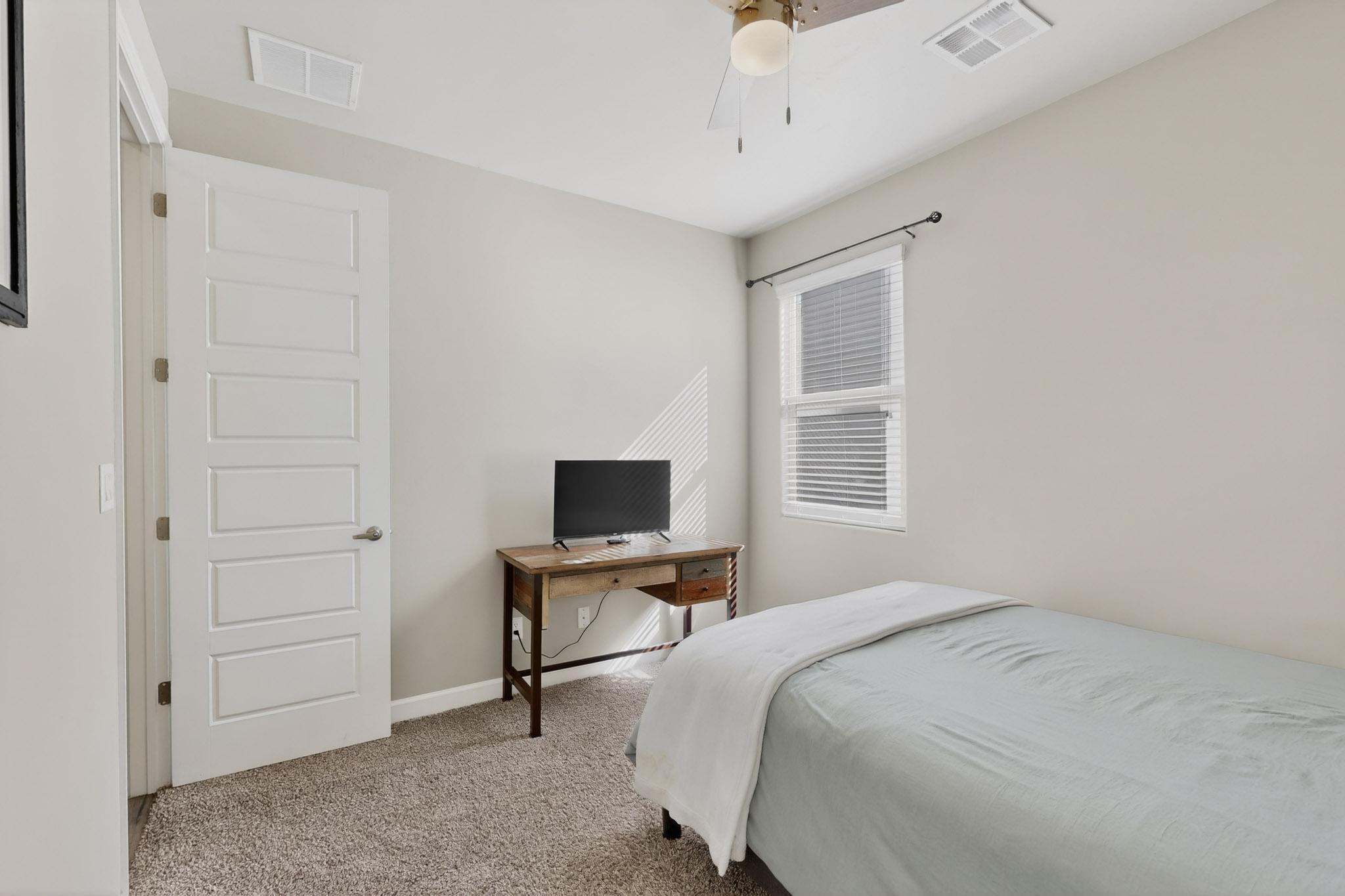 5204 Bullseye Road NE