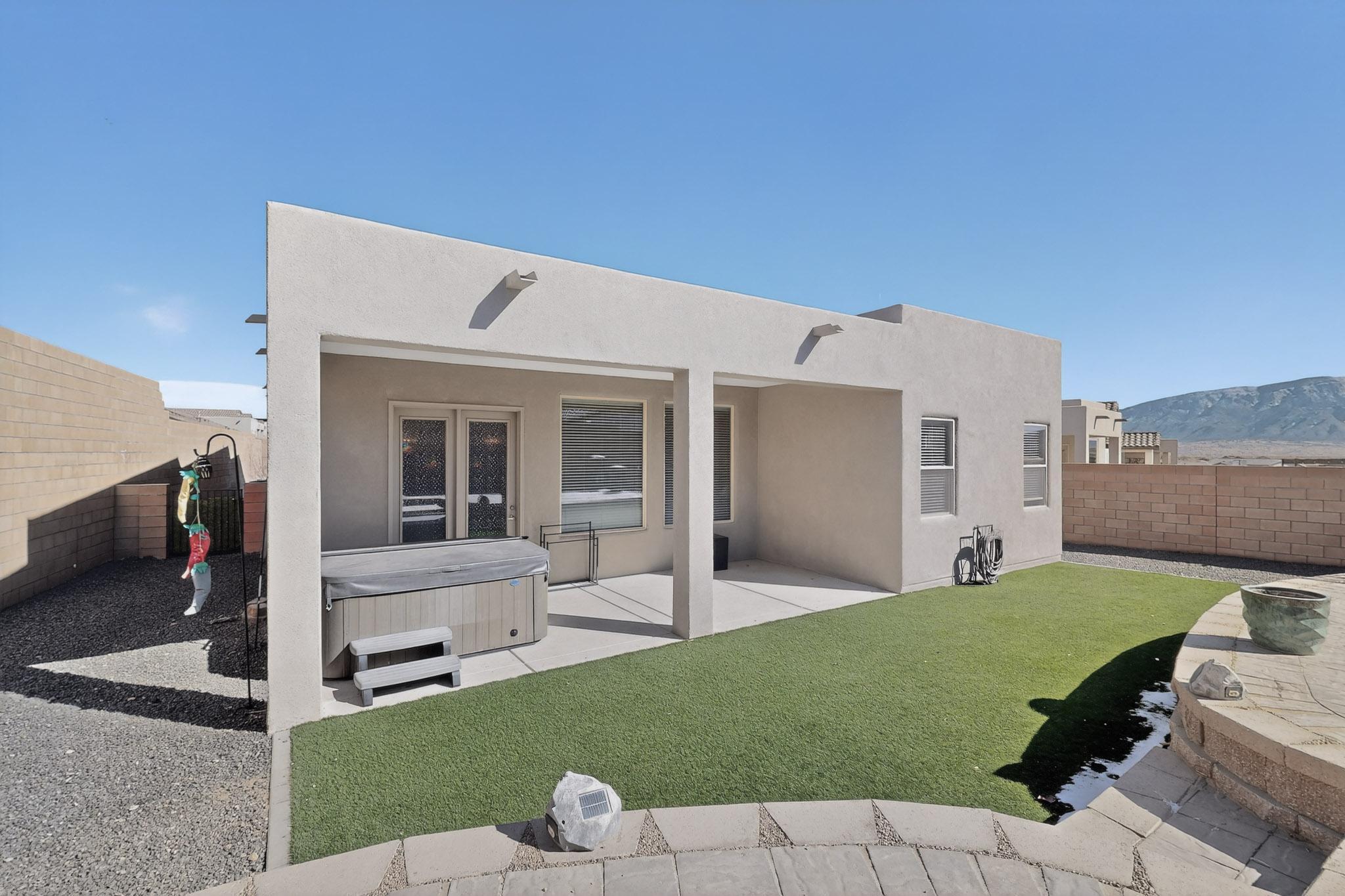 5204 Bullseye Road NE