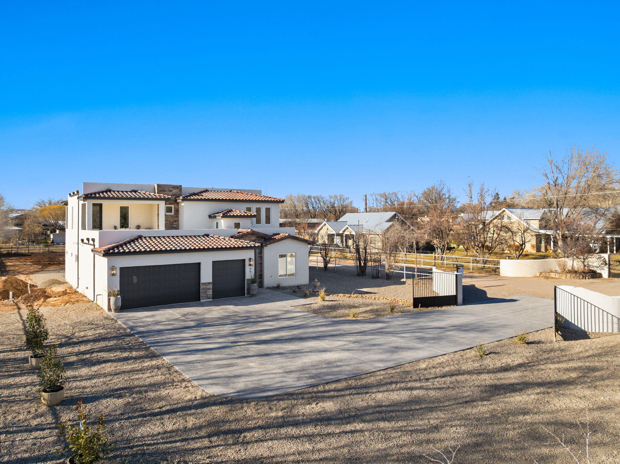 90 Rome Lane