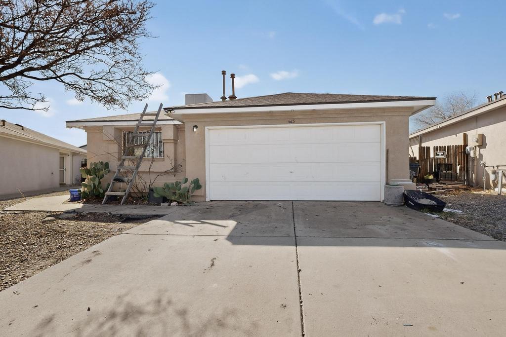 615 Parnelli Drive SW