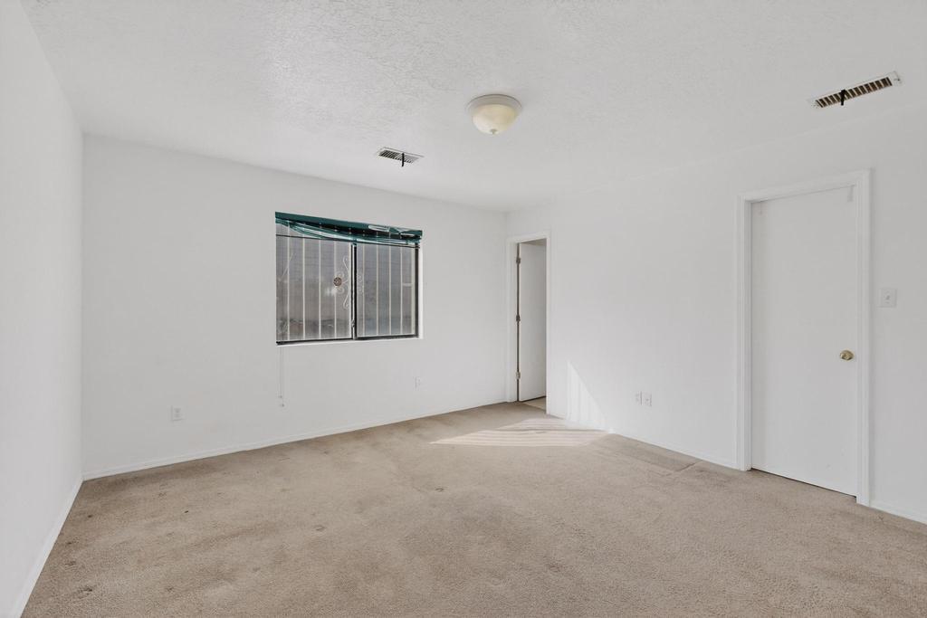 615 Parnelli Drive SW