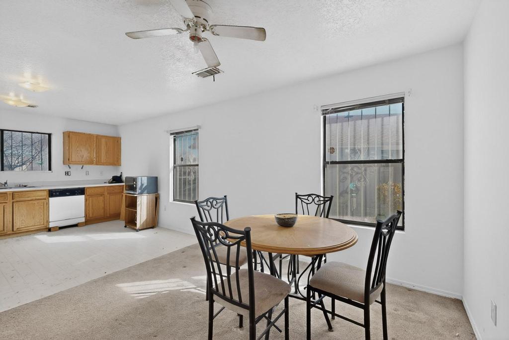 615 Parnelli Drive SW