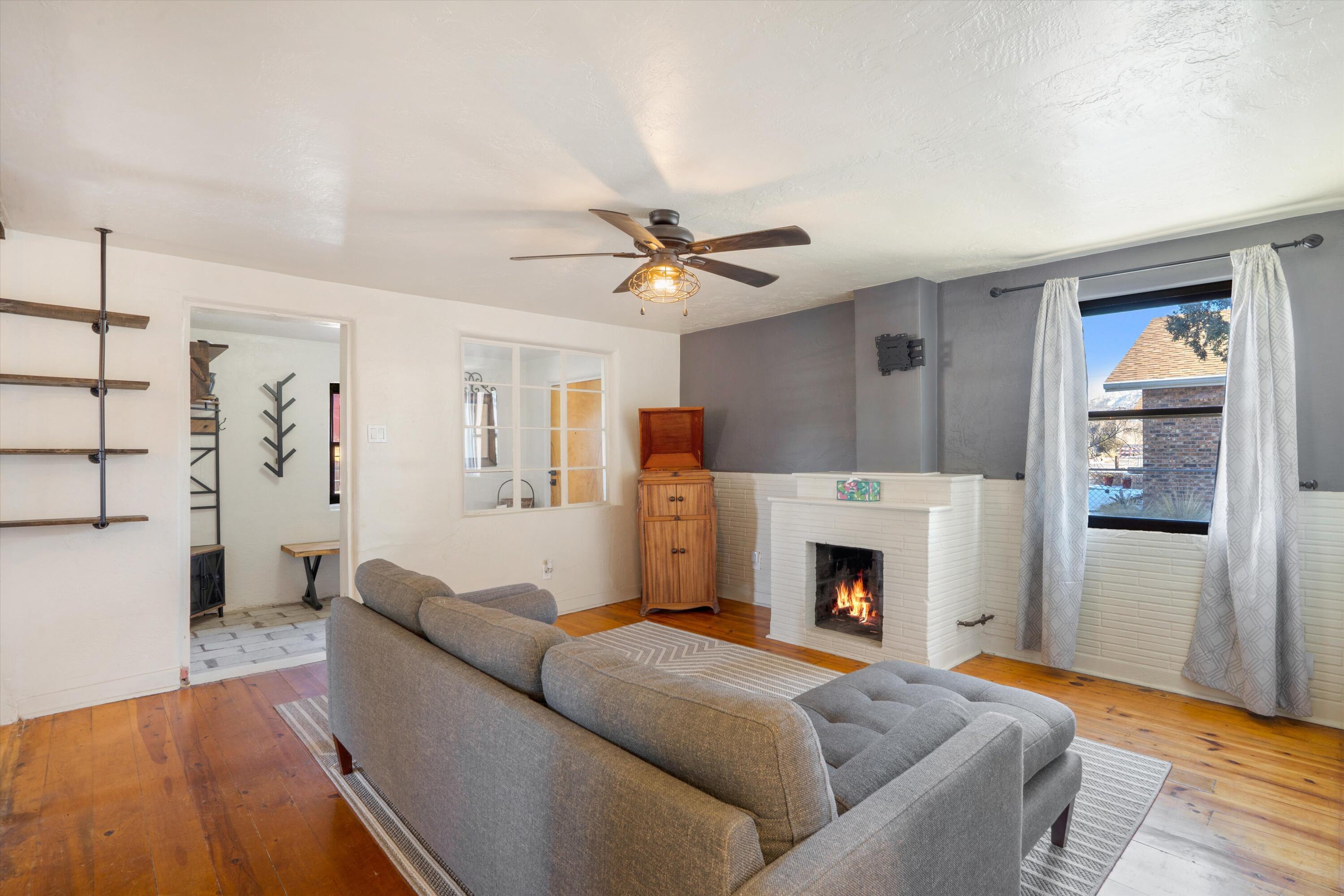 220 San Andres Avenue NW