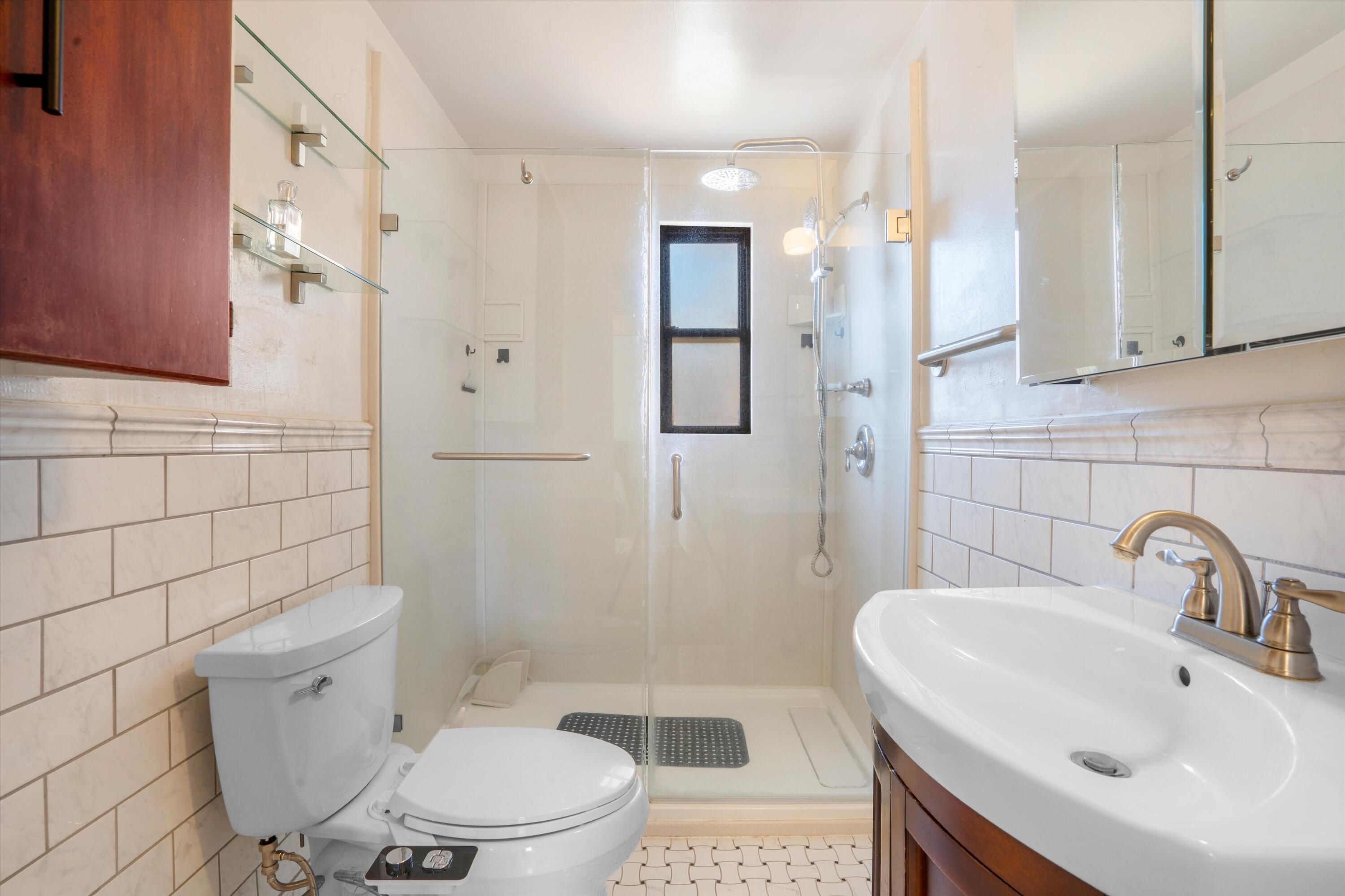 220 San Andres Avenue NW