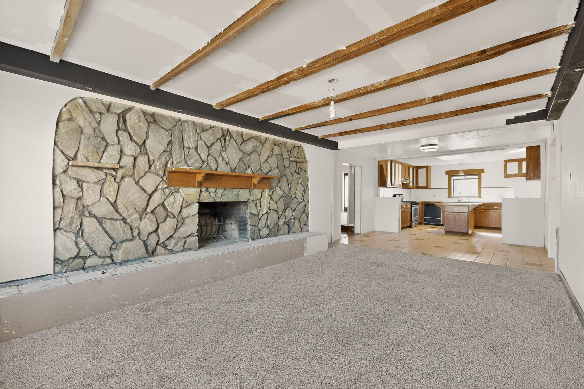 202 Placitas Road NE