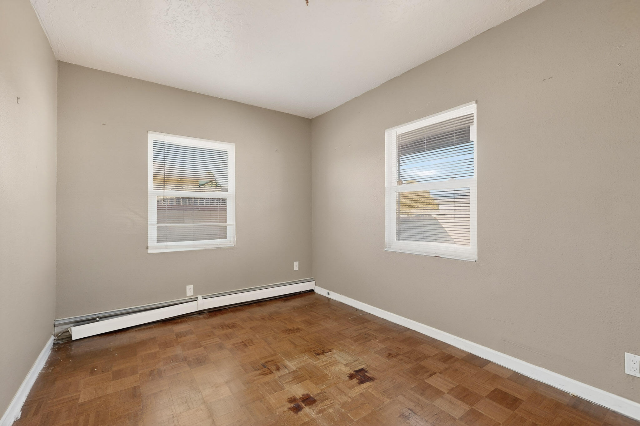 202 Placitas Road NE