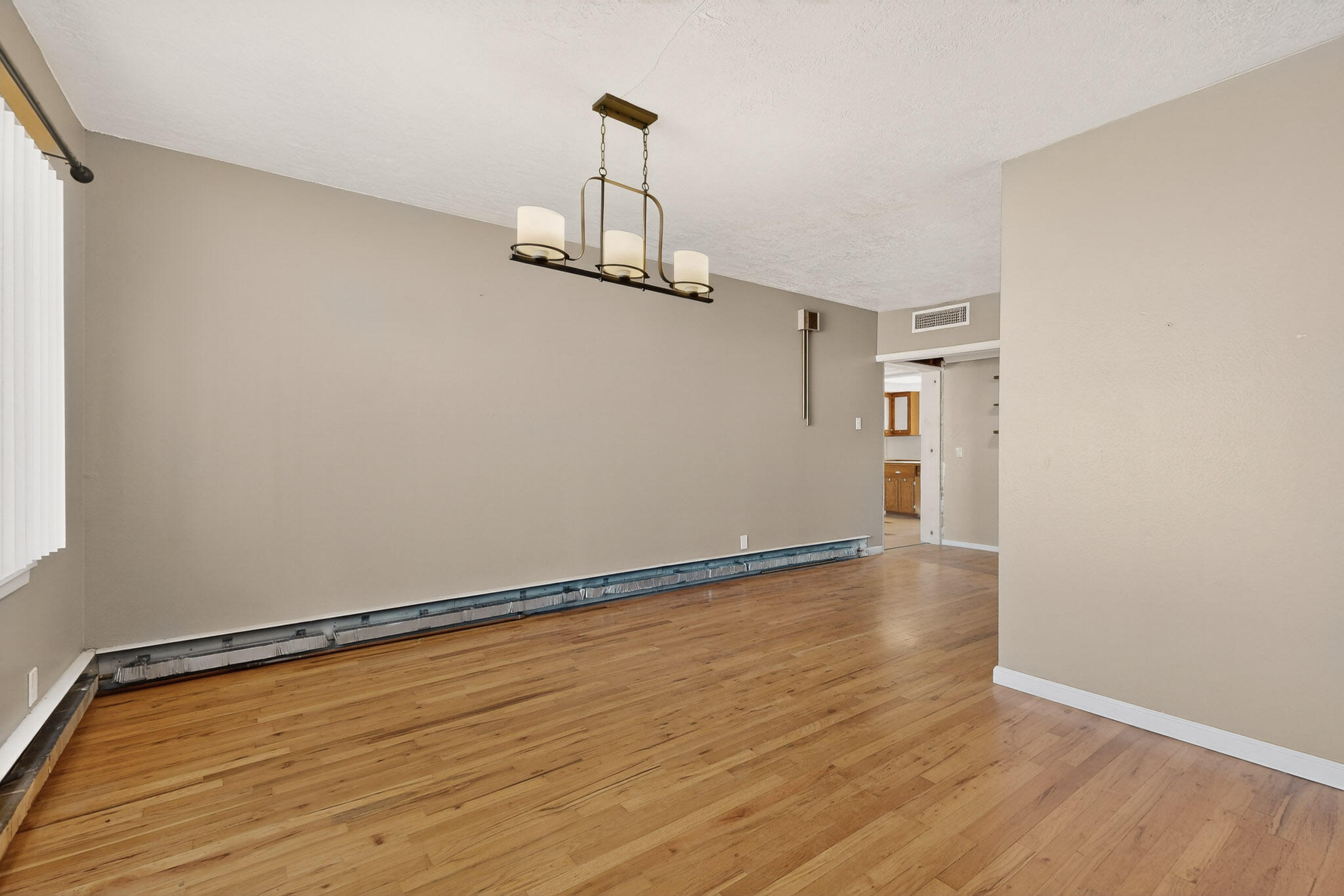 202 Placitas Road NE