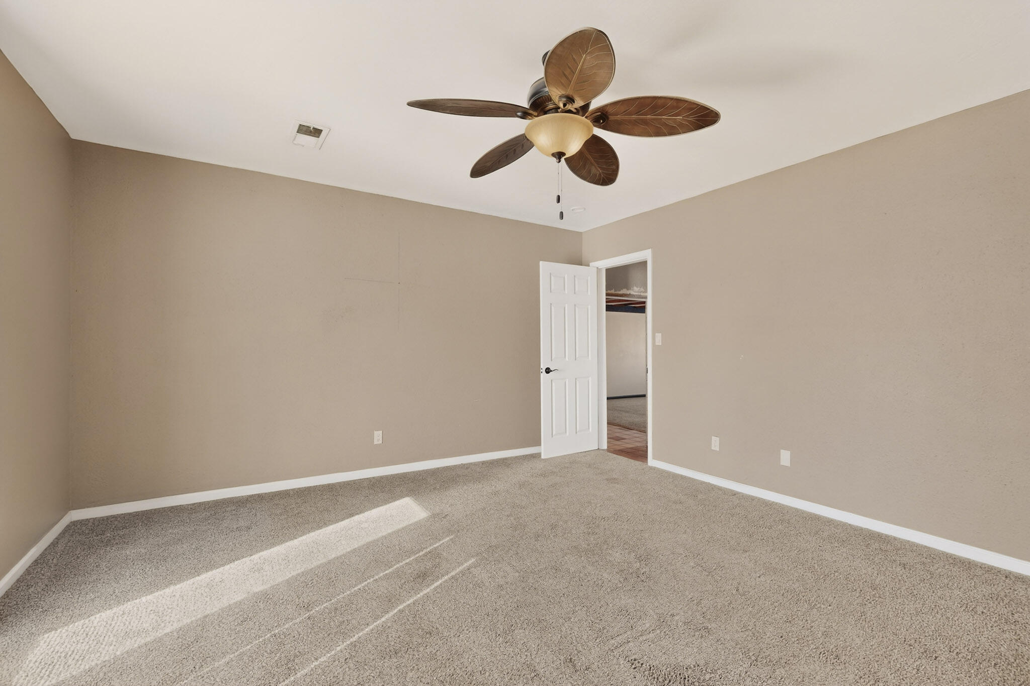 202 Placitas Road NE