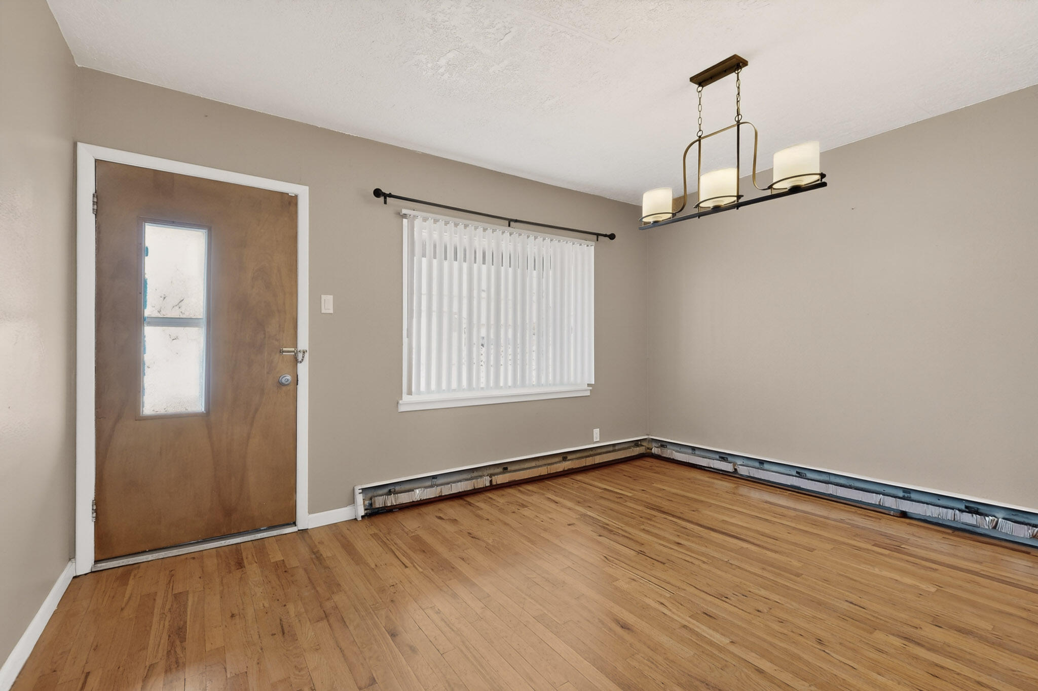 202 Placitas Road NE