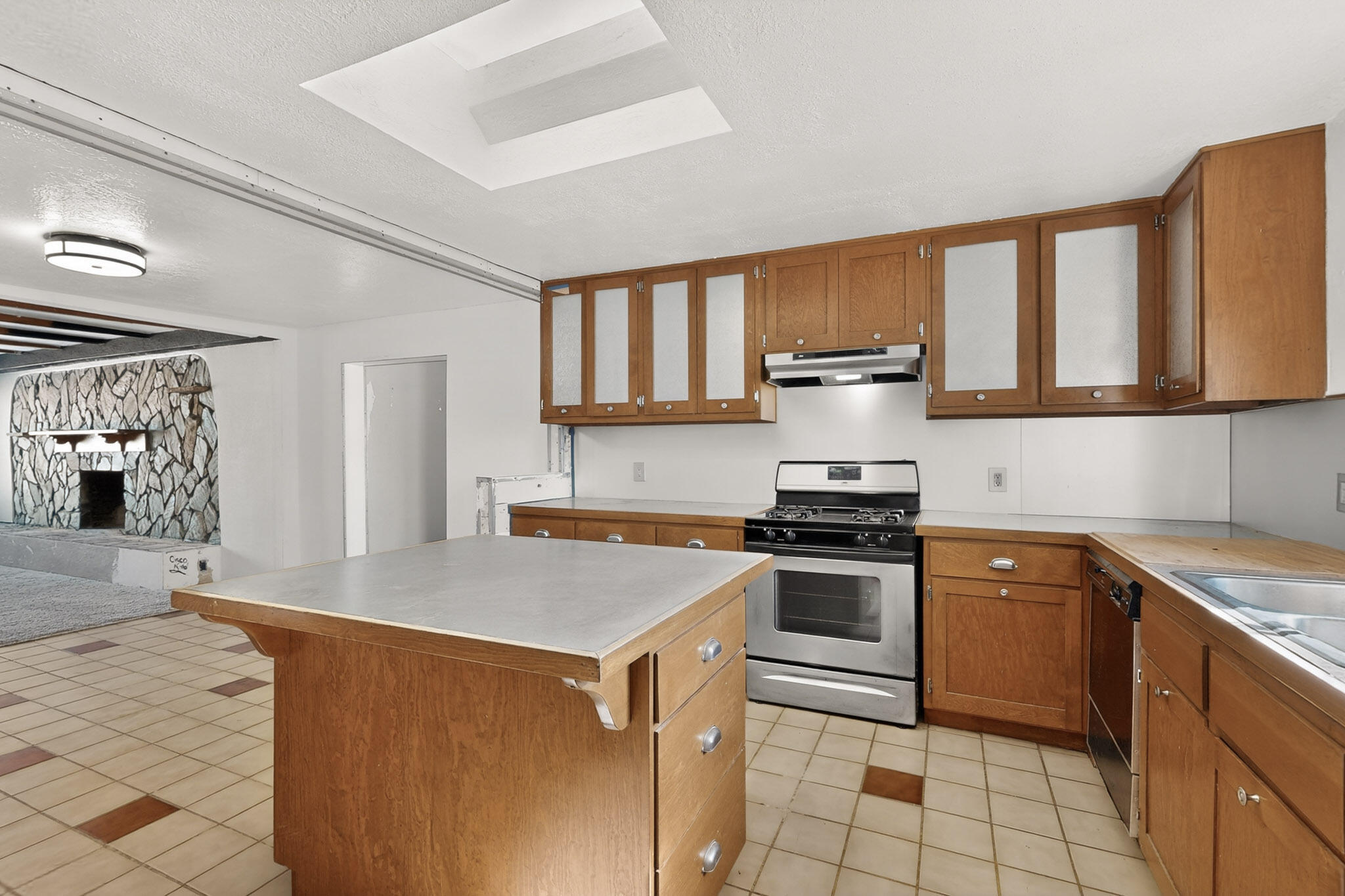 202 Placitas Road NE