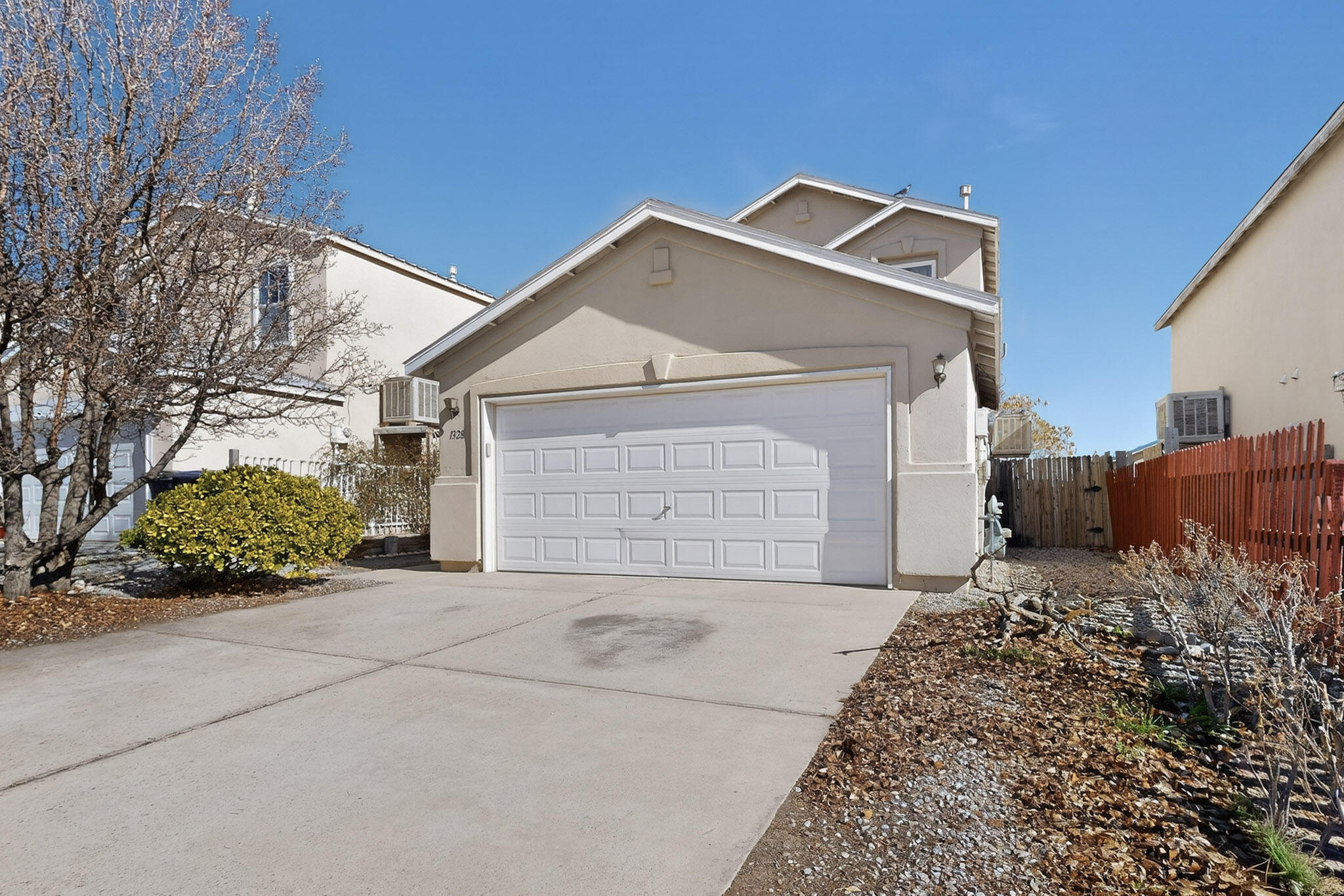 1328 Ojo Sarco Street SW