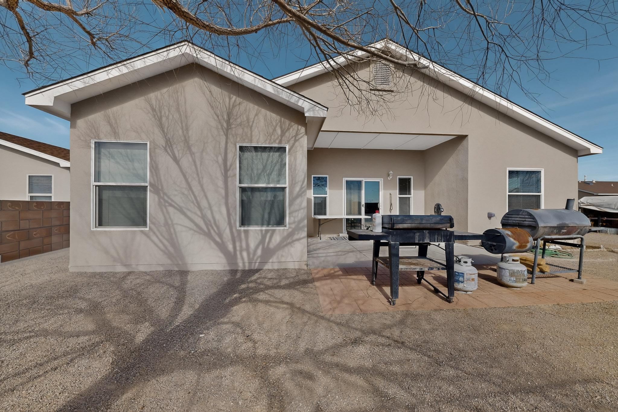 103 Oakwood Court SW