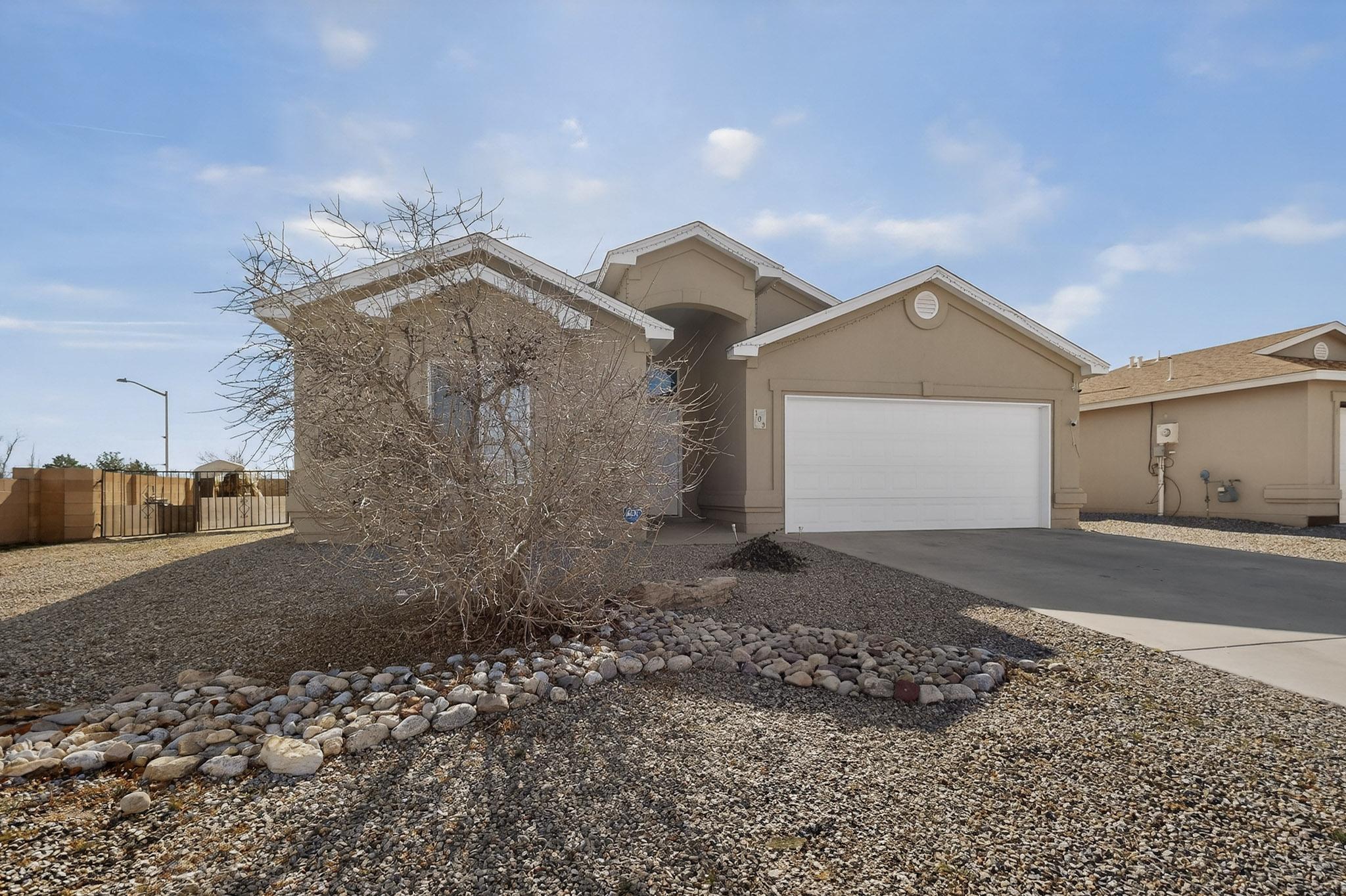 103 Oakwood Court SW