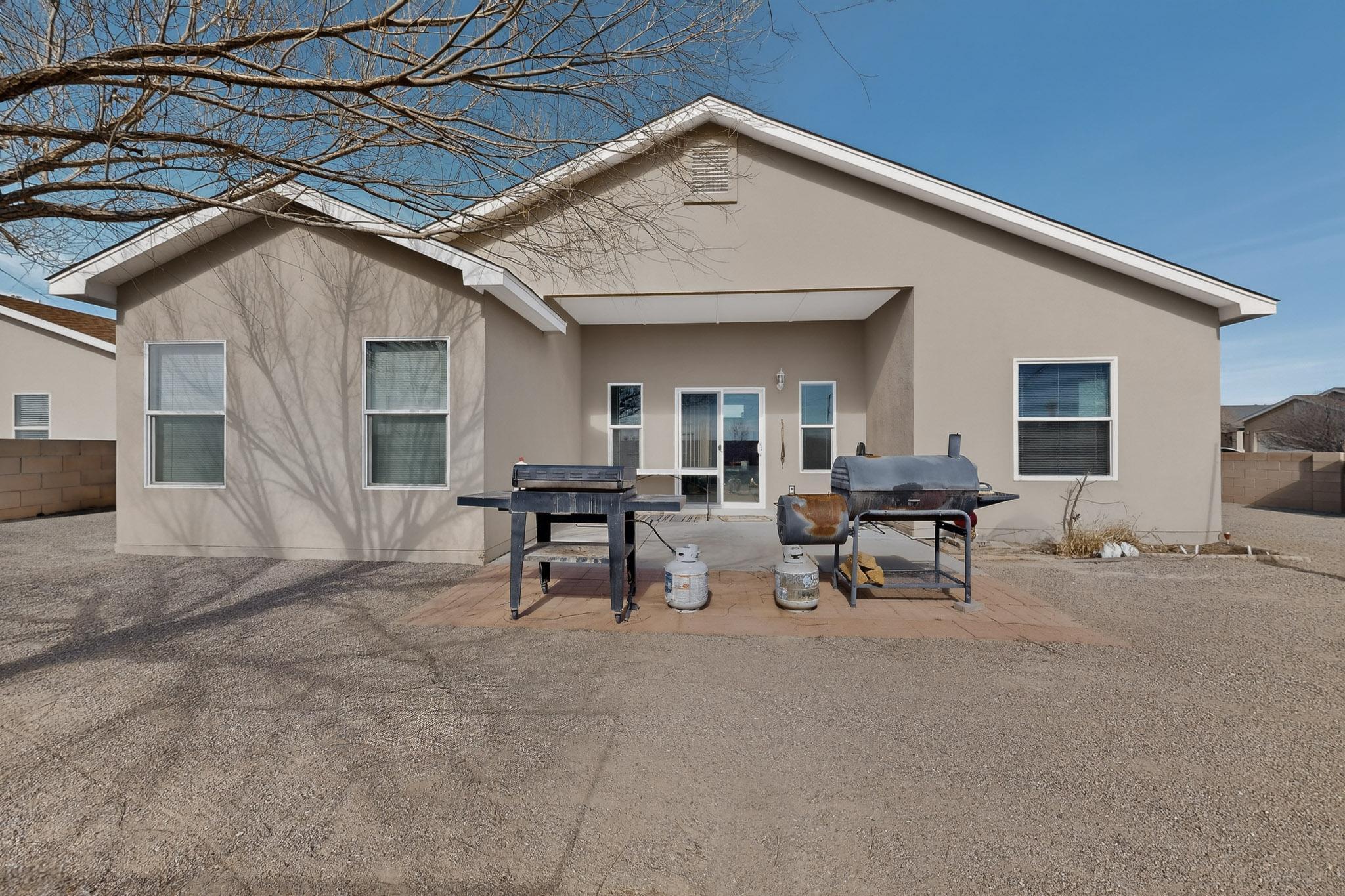 103 Oakwood Court SW