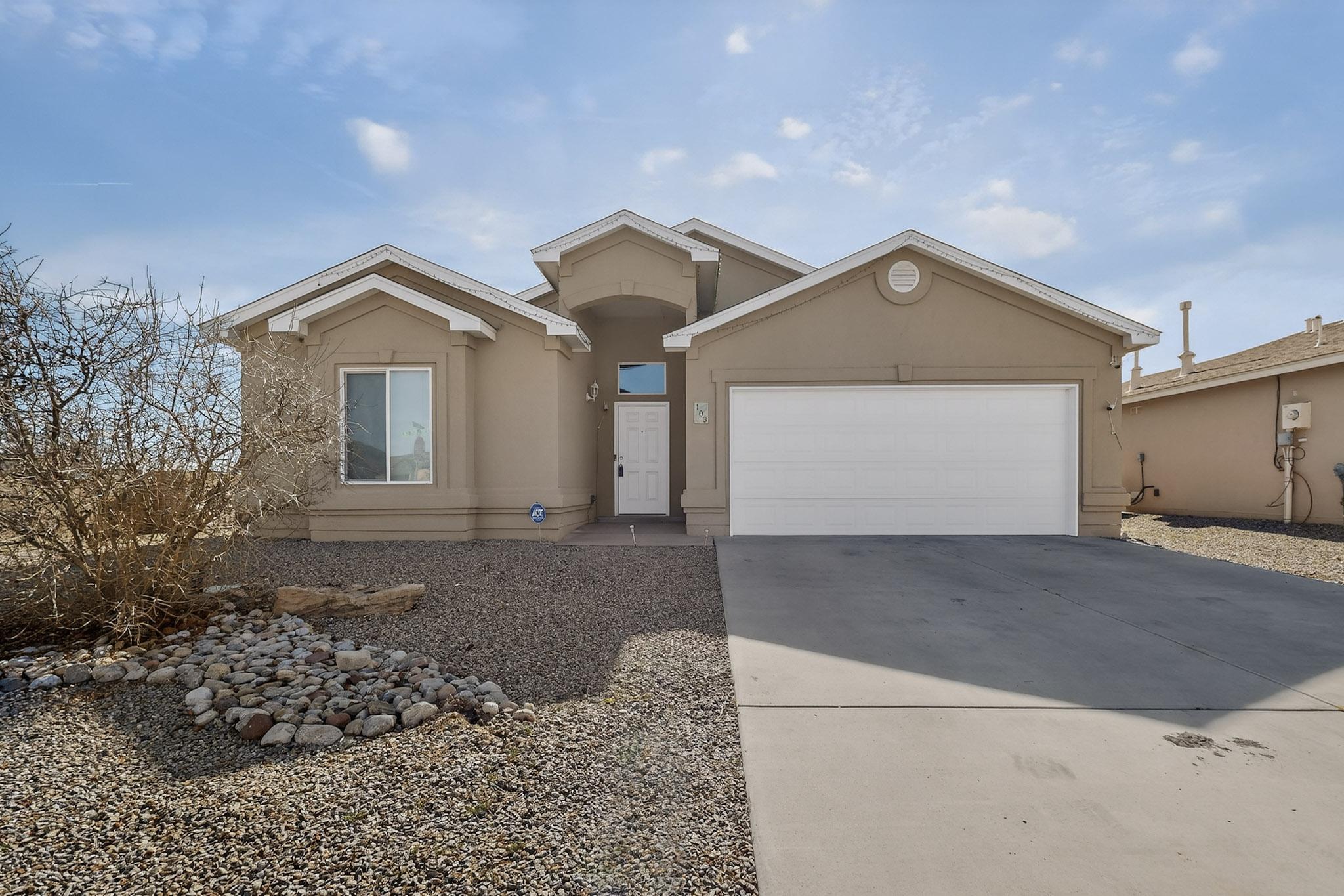 103 Oakwood Court SW