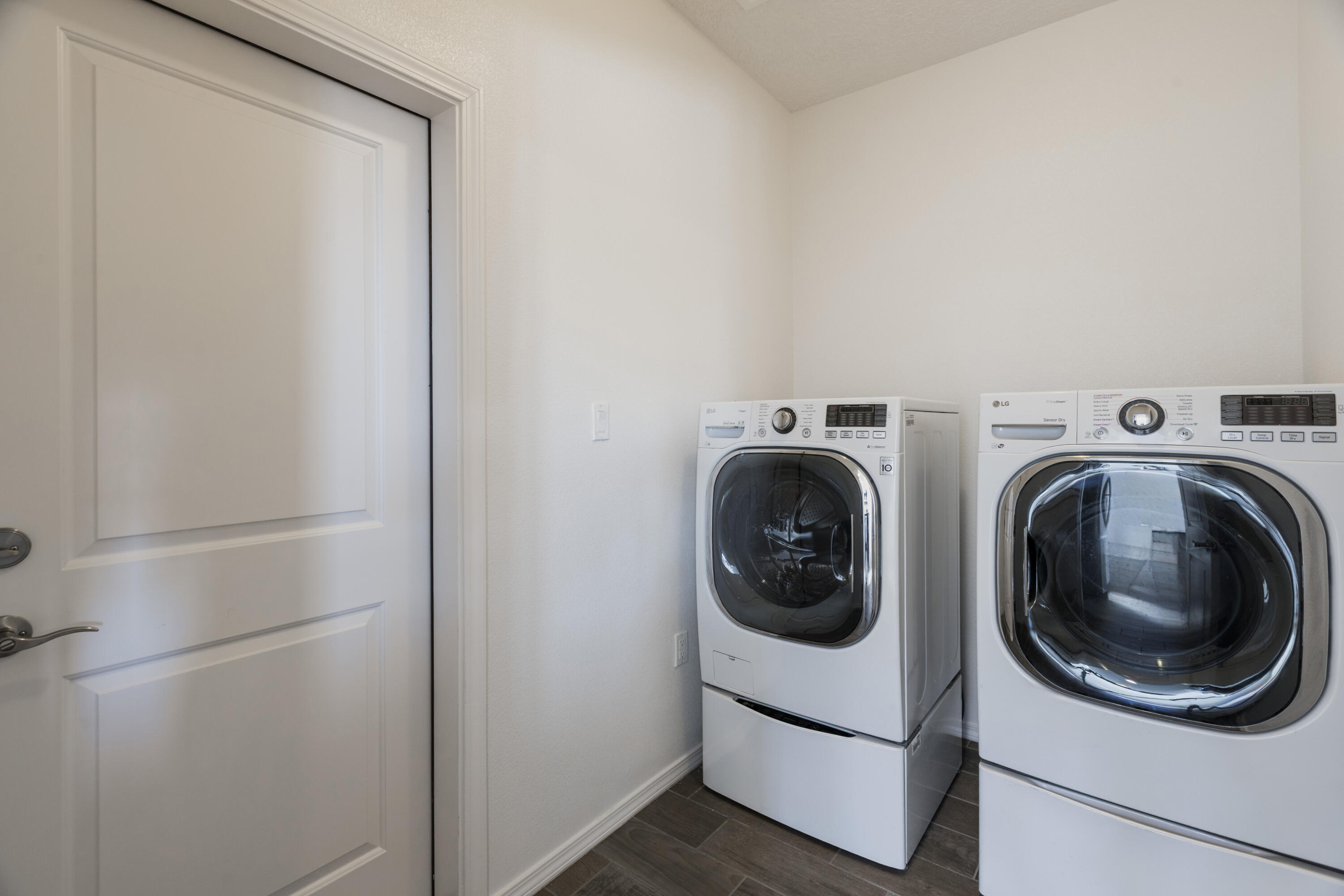 6440 Picardia Place NW