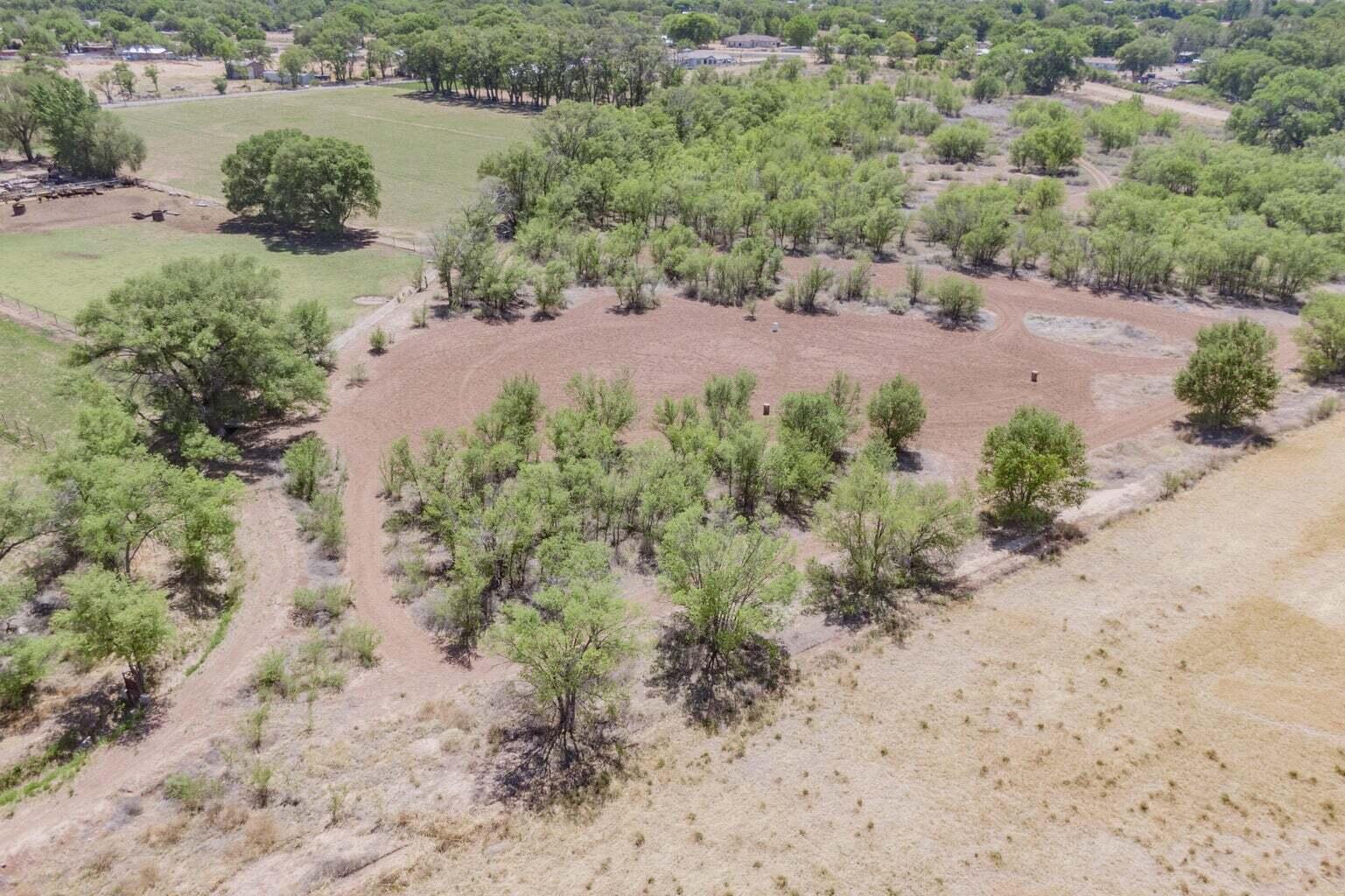 2216 Pajarito Road SW