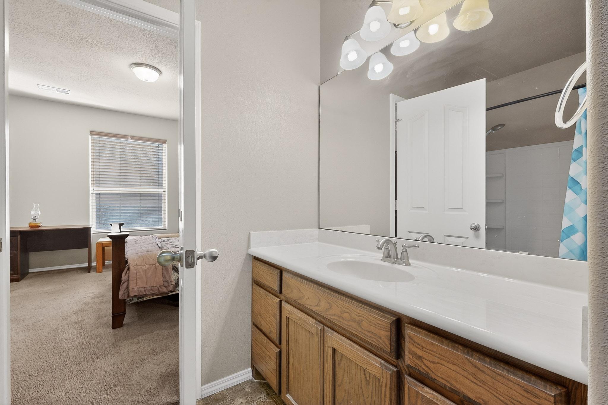 920 Sellers Drive NE