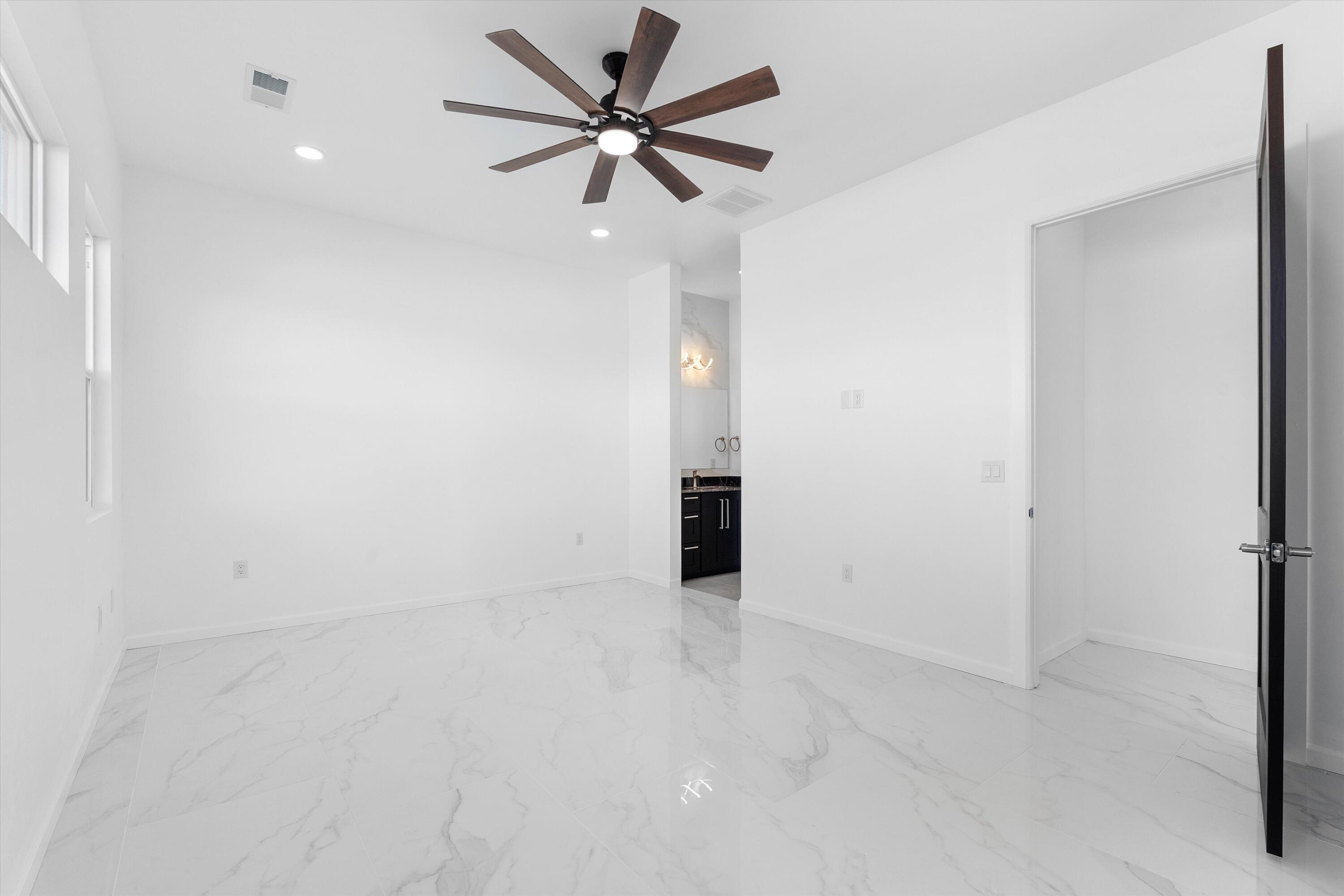 1521 MONTERREY Road NE