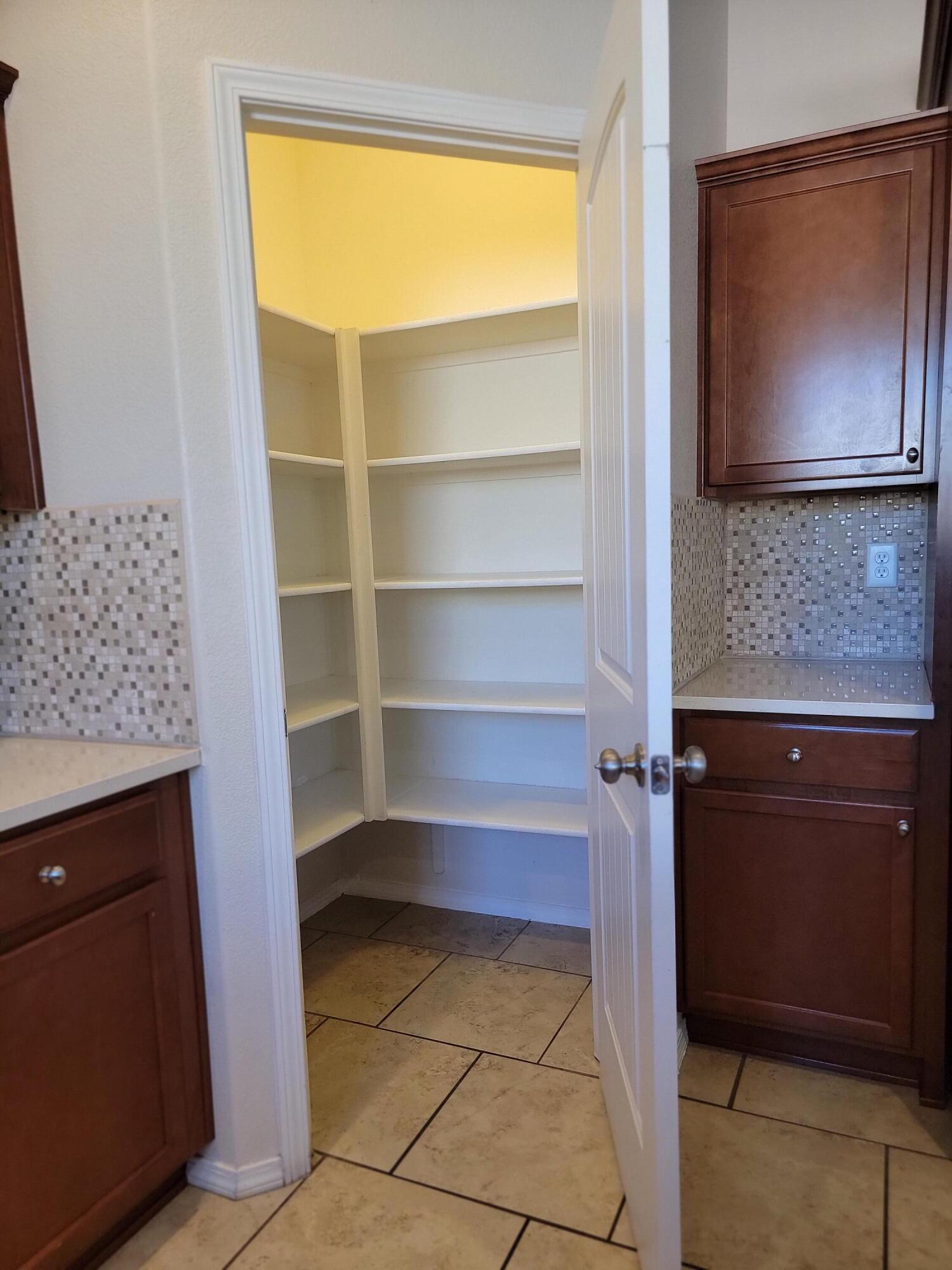 8509 Mock Heather Road NW