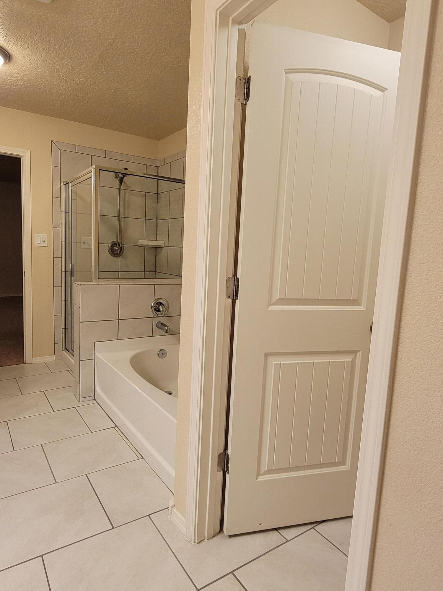 8509 Mock Heather Road NW