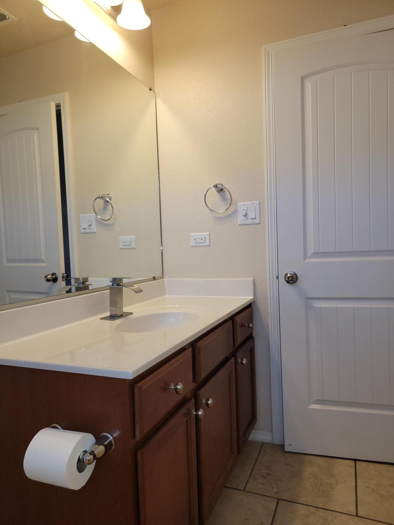 8509 Mock Heather Road NW