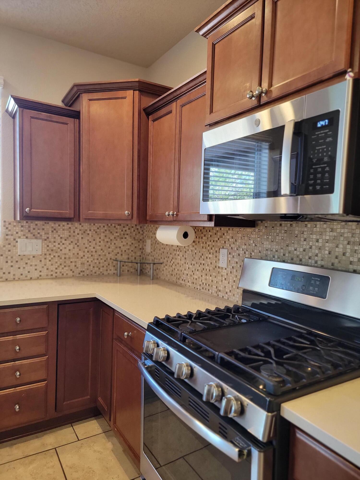 8509 Mock Heather Road NW