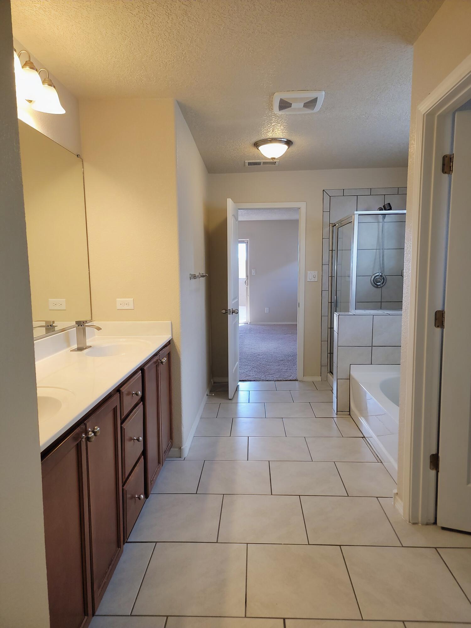 8509 Mock Heather Road NW