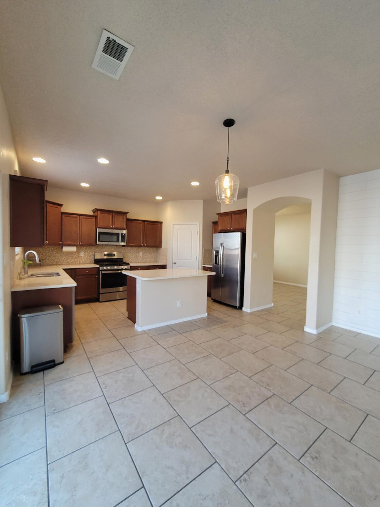 8509 Mock Heather Road NW