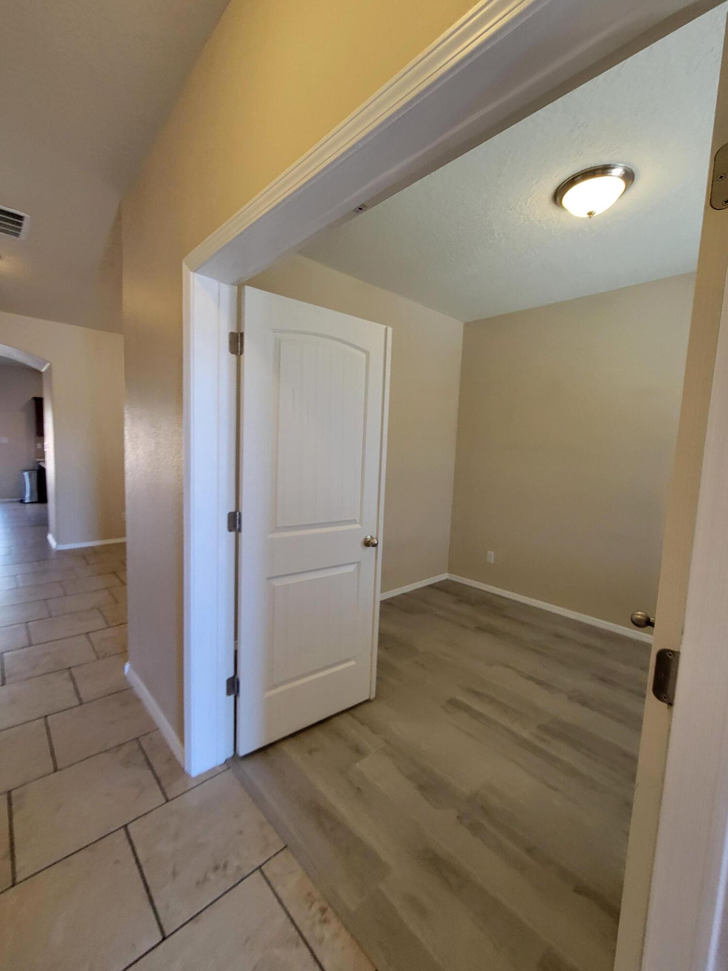 8509 Mock Heather Road NW