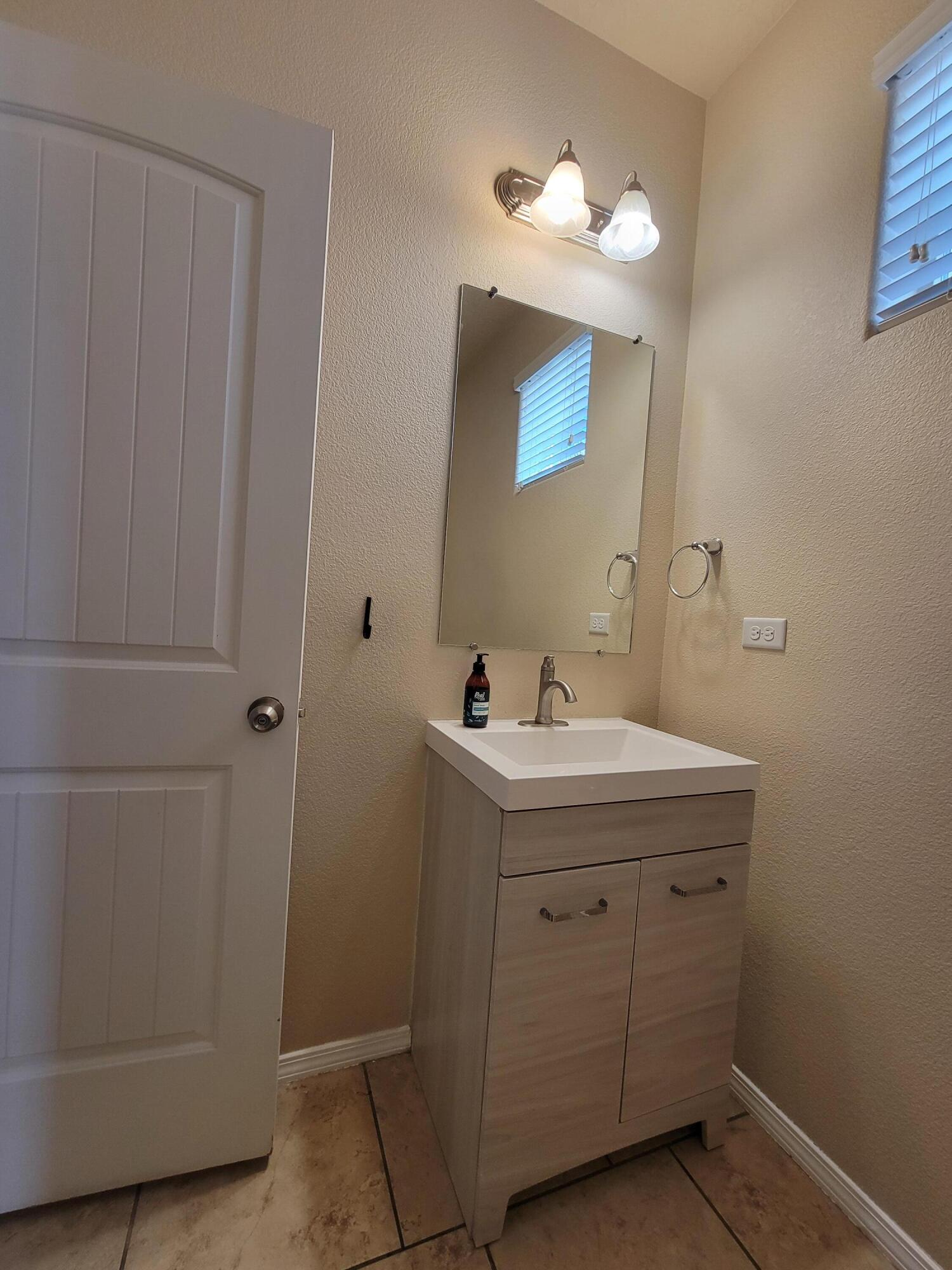 8509 Mock Heather Road NW