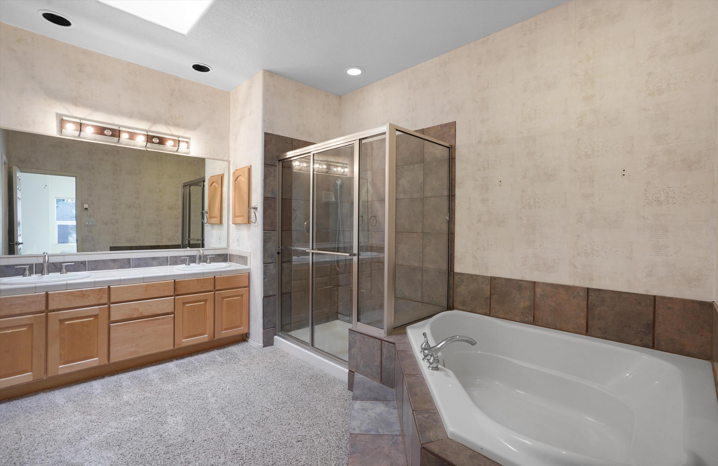 5704 Vulcan Vista Drive NE