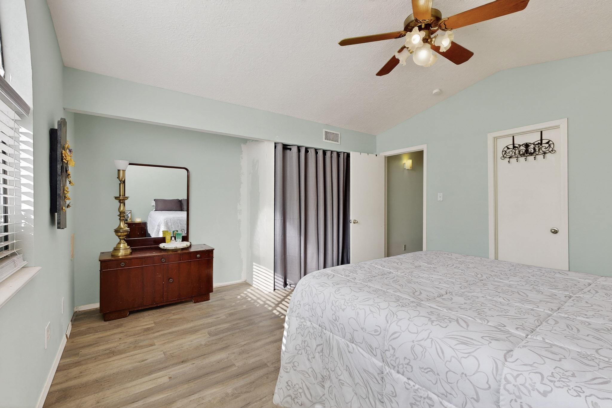 6705 Lamar Avenue NW