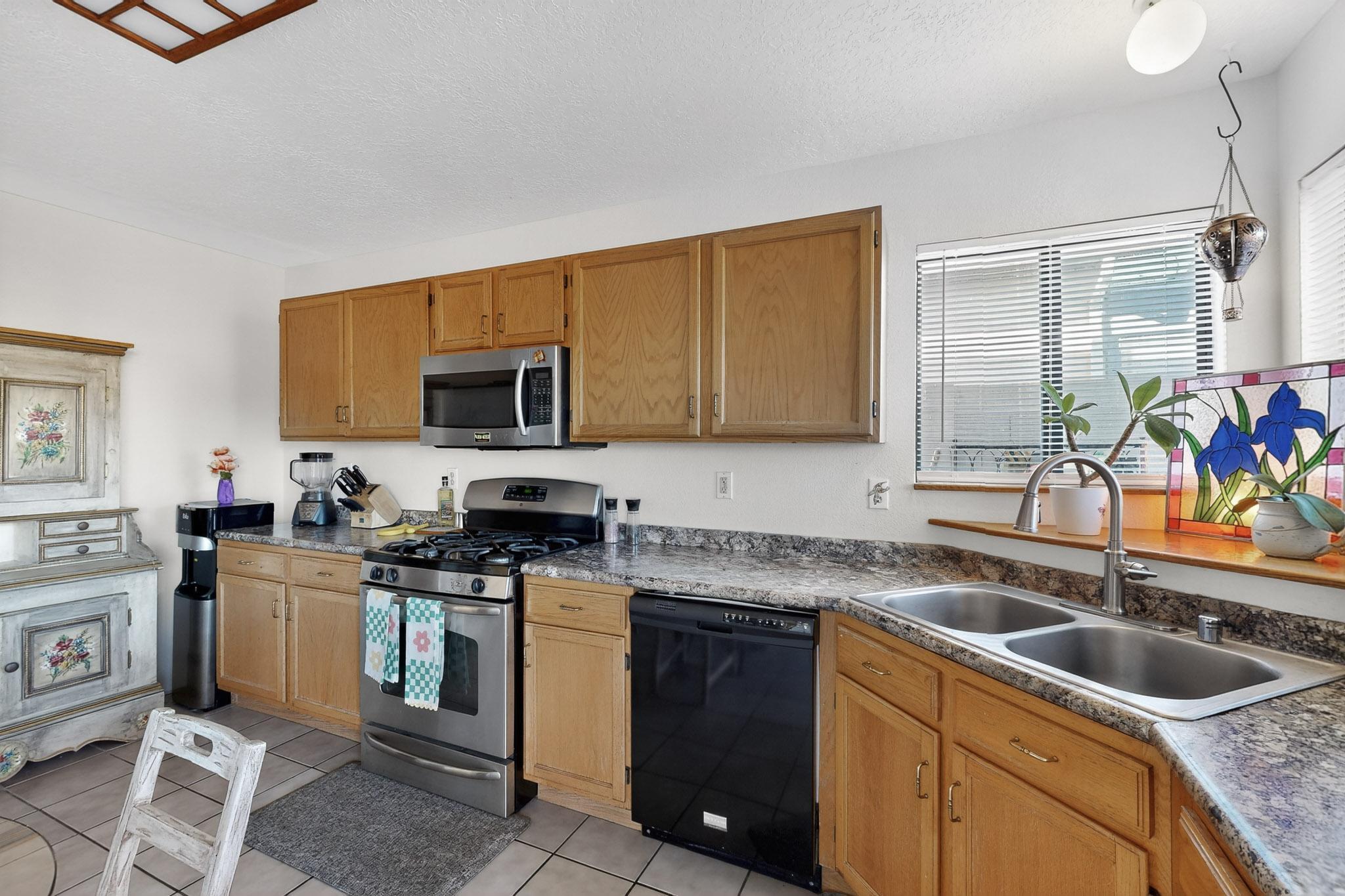 6705 Lamar Avenue NW