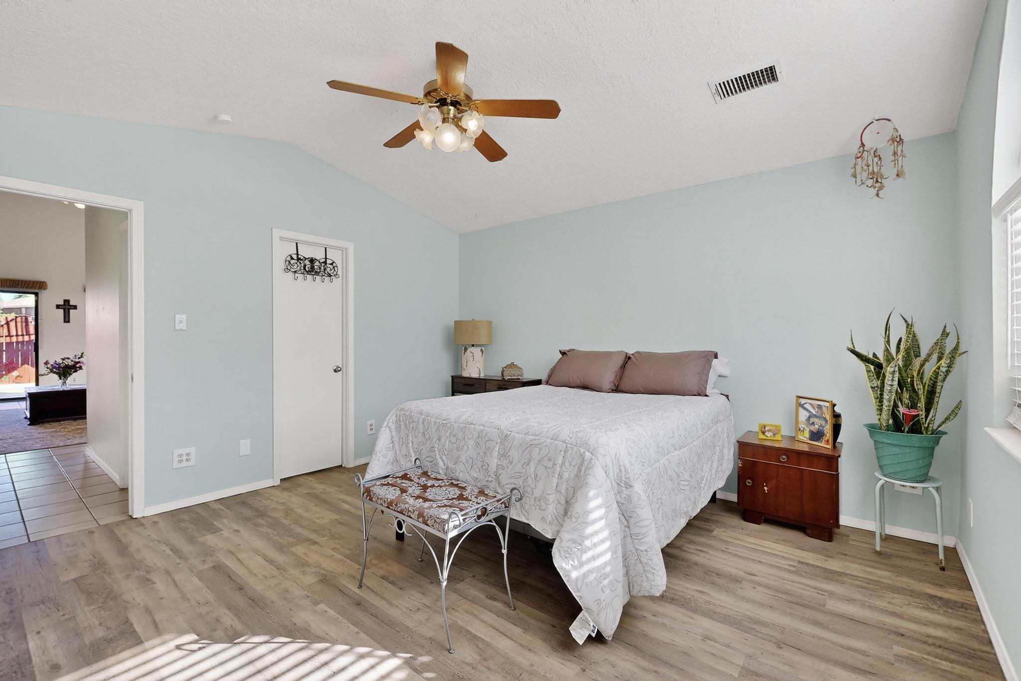 6705 Lamar Avenue NW