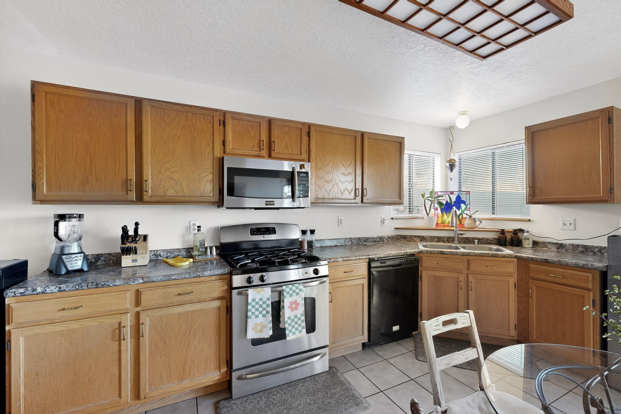 6705 Lamar Avenue NW