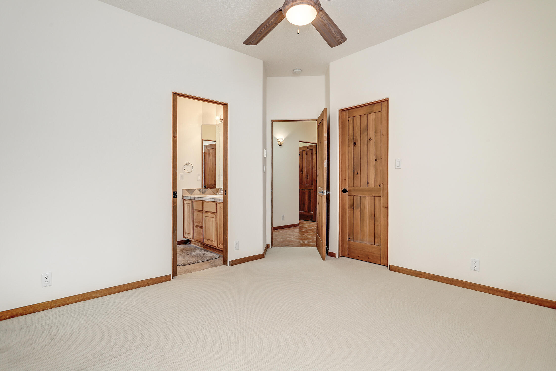 179 Tierra Encantada