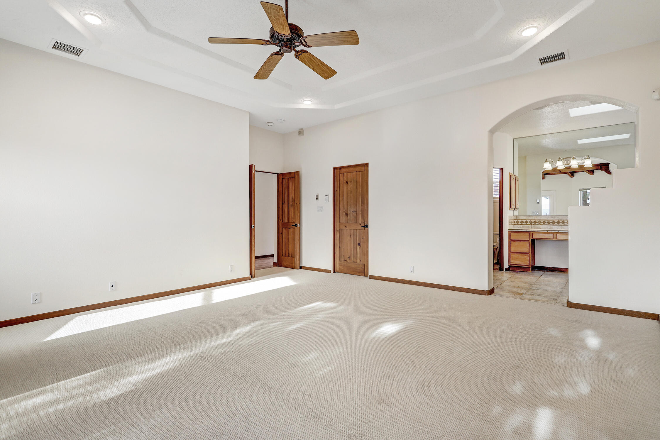 179 Tierra Encantada