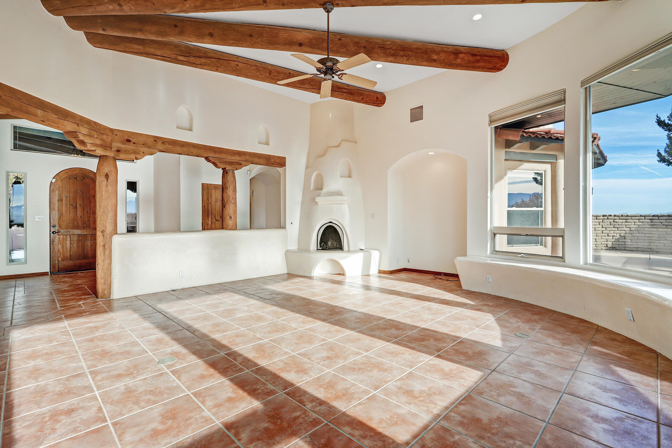 179 Tierra Encantada