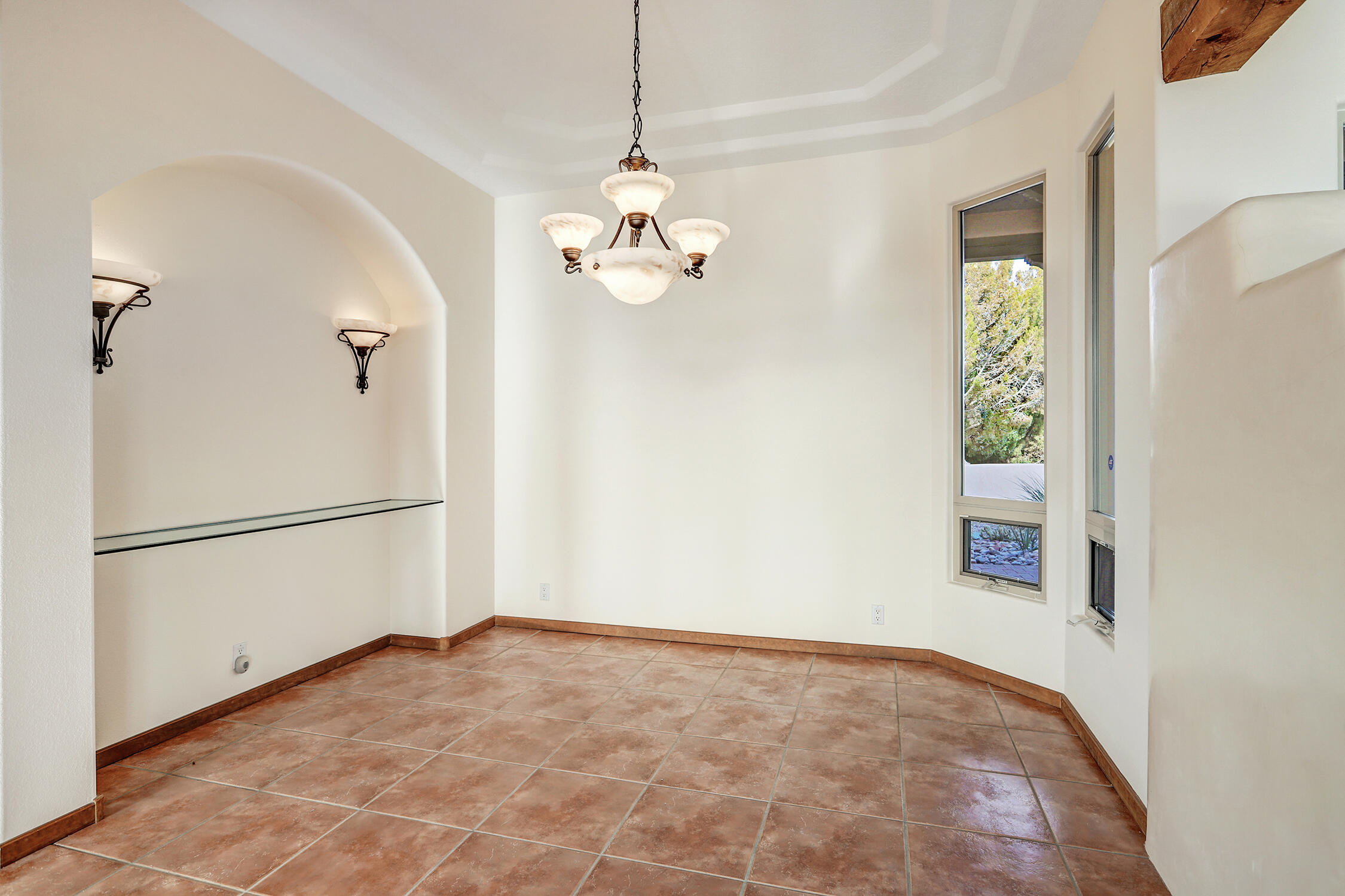 179 Tierra Encantada