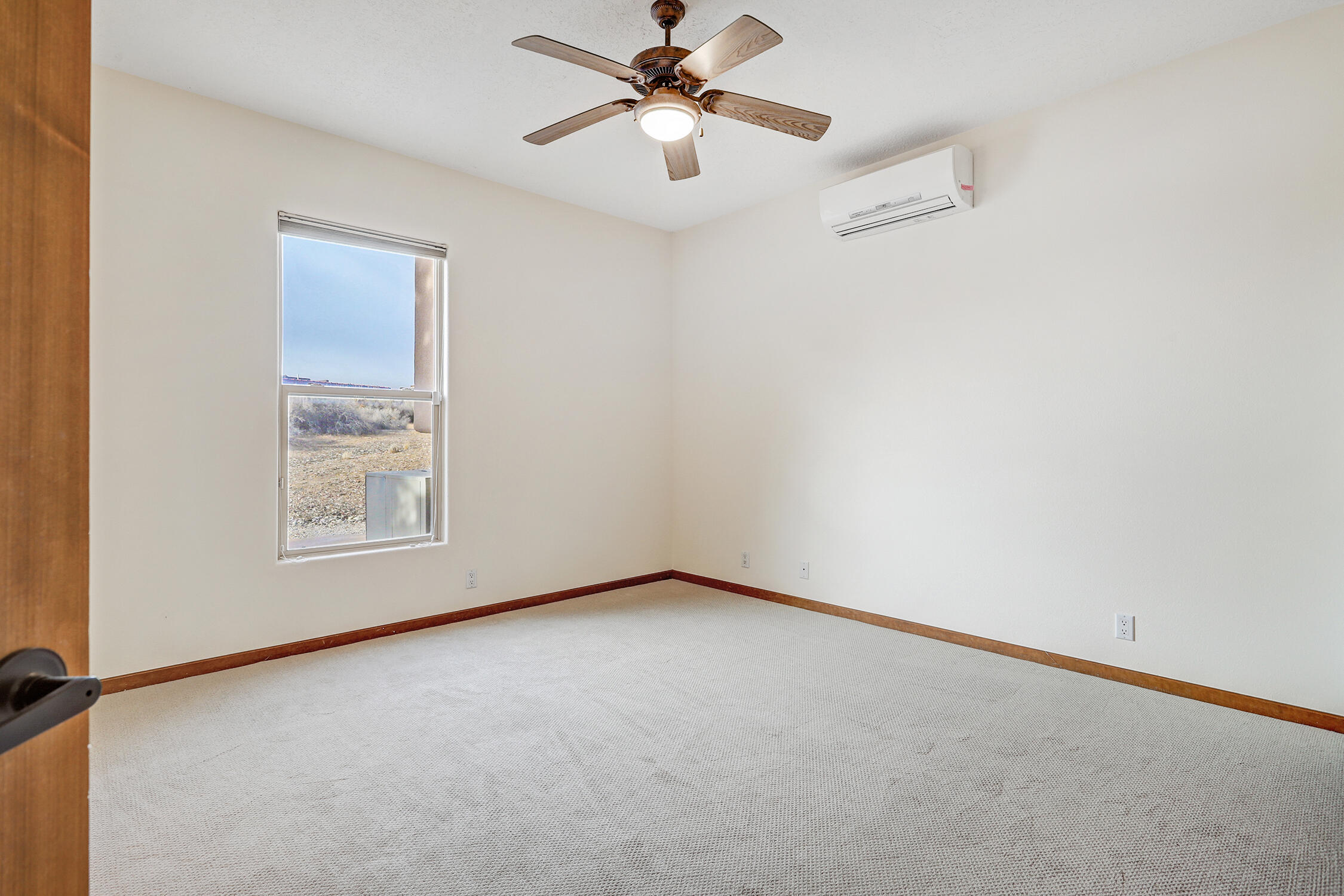 179 Tierra Encantada